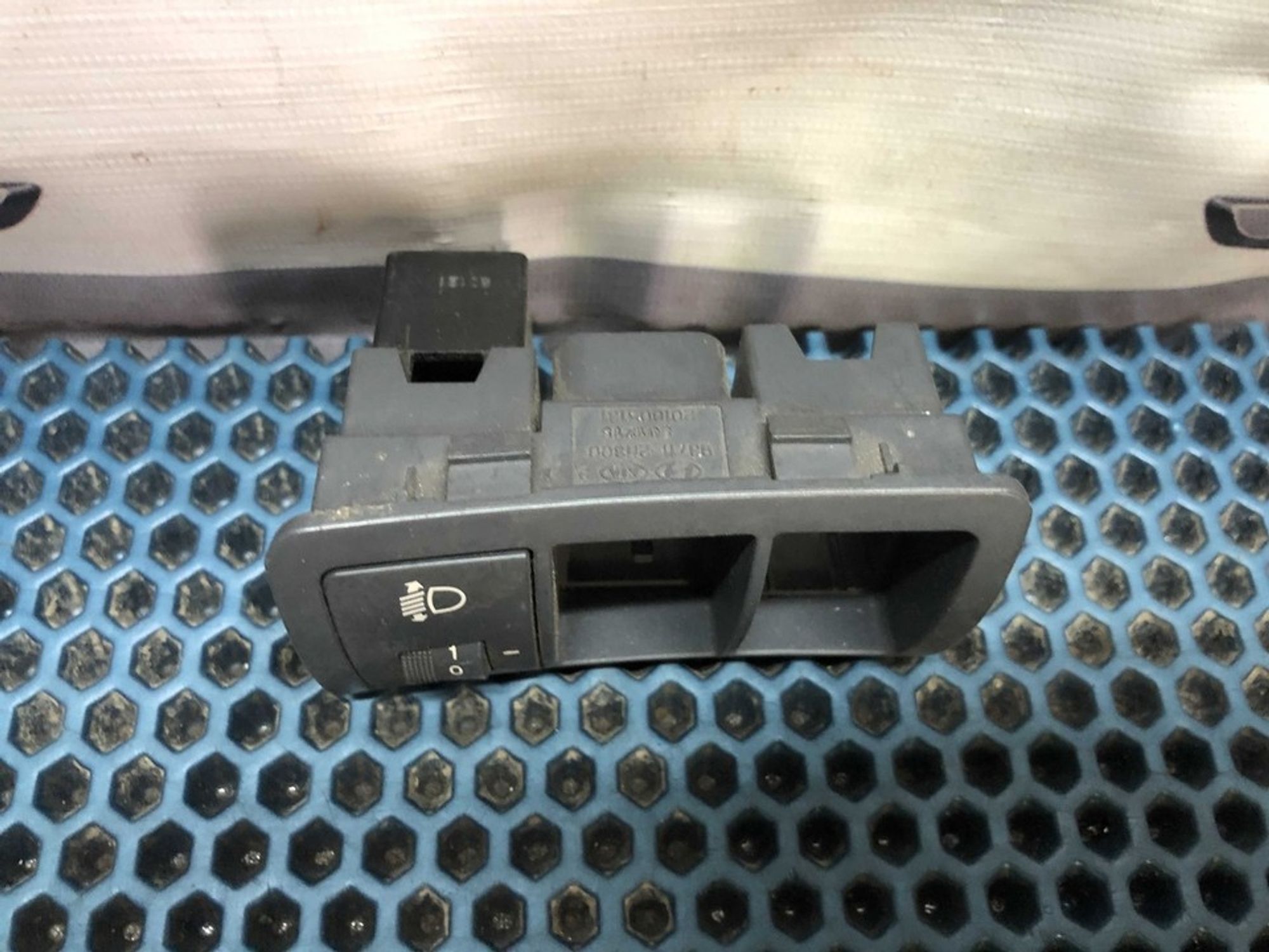 937112H300 Блок кнопок Hyundai Elantra HD, 500 рублей, Нижний Новгород