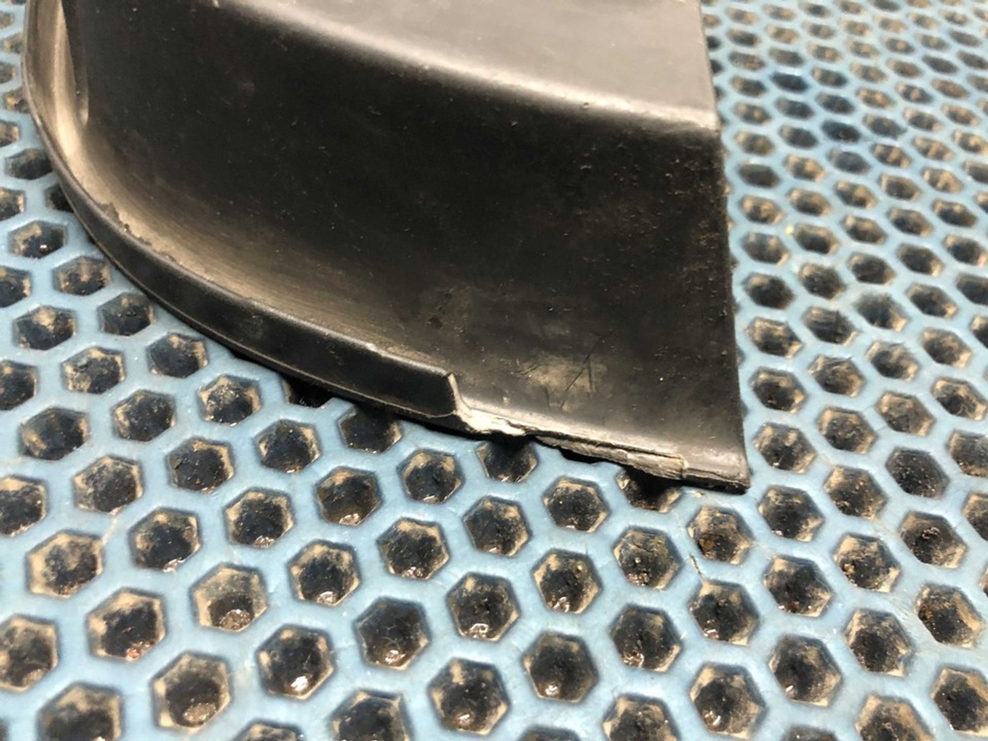 1ZU853665 Решетка в бампер передняя левая L Skoda Octavia II, 500 рублей, Нижний Новгород