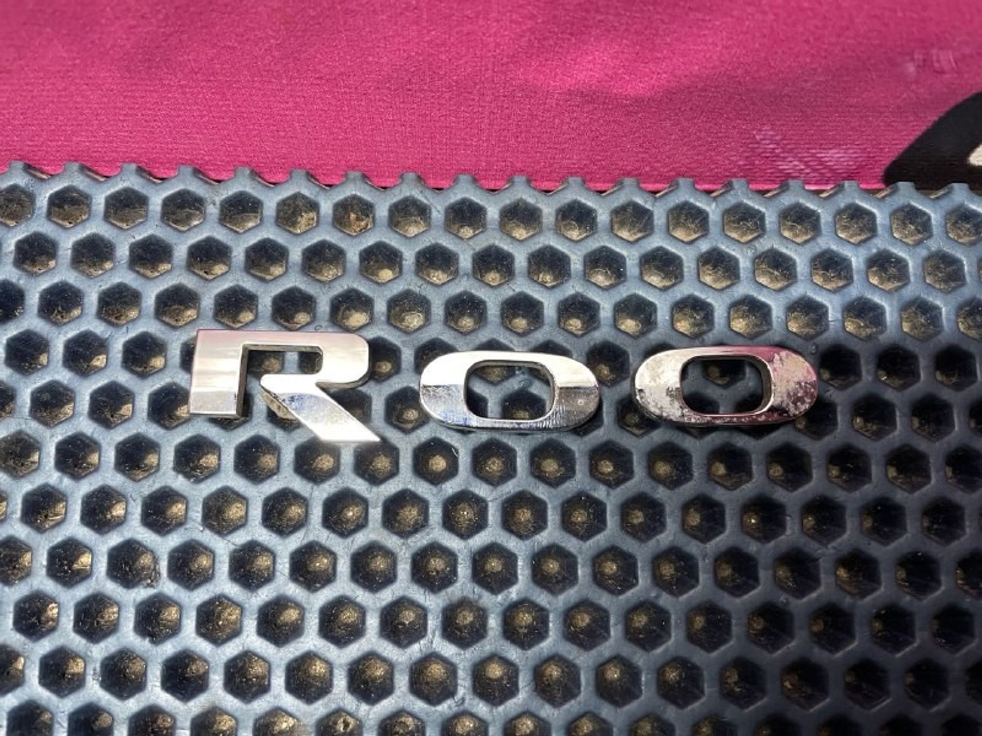 863224Y000 Буквы с шильдика Kia Rio III, 500 рублей, Нижний Новгород