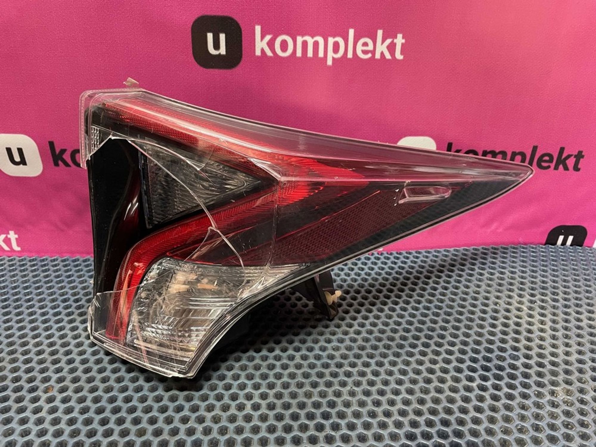 8155047281 Фонарь задний правый R Toyota Prius XW50, 3000 рублей, Нижний Новгород