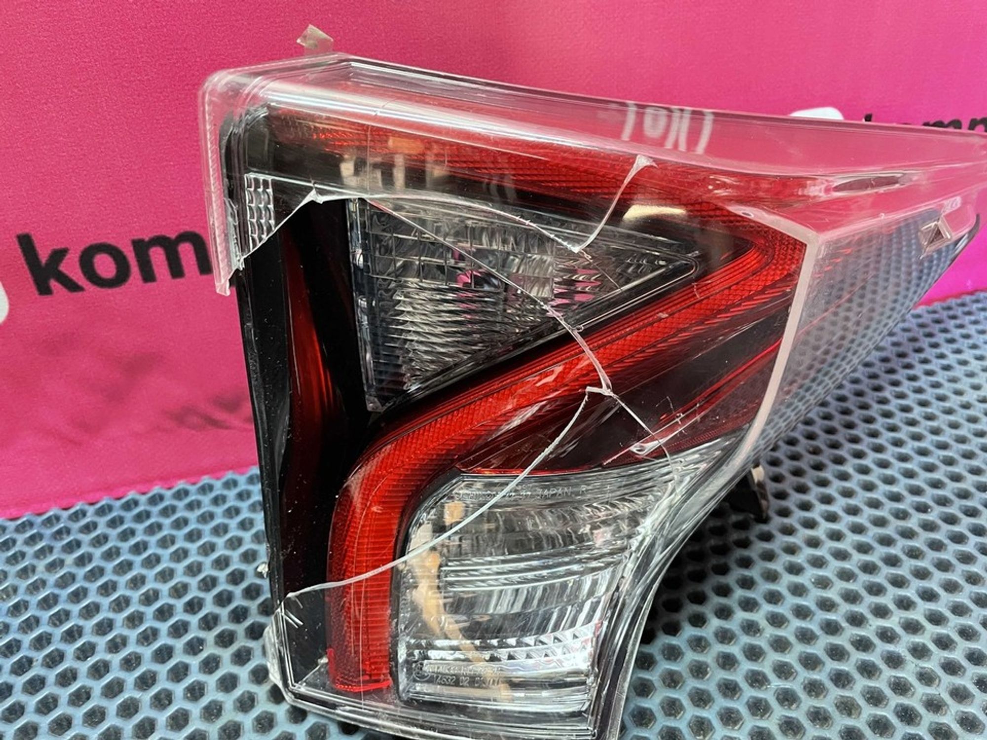 8155047281 Фонарь задний правый R Toyota Prius XW50, 3000 рублей, Нижний Новгород