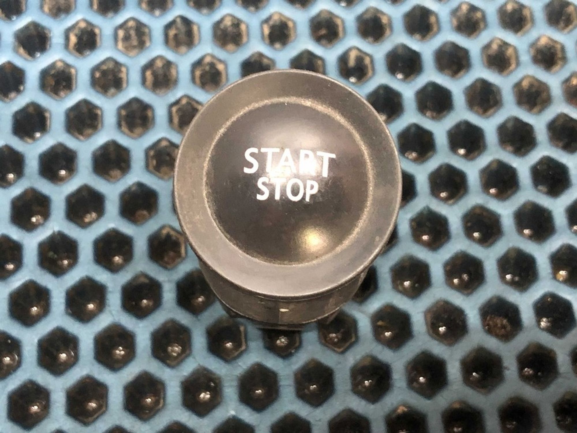 251506978 Кнопка Start-Stop Renault Kaptur, 500 рублей, Нижний Новгород