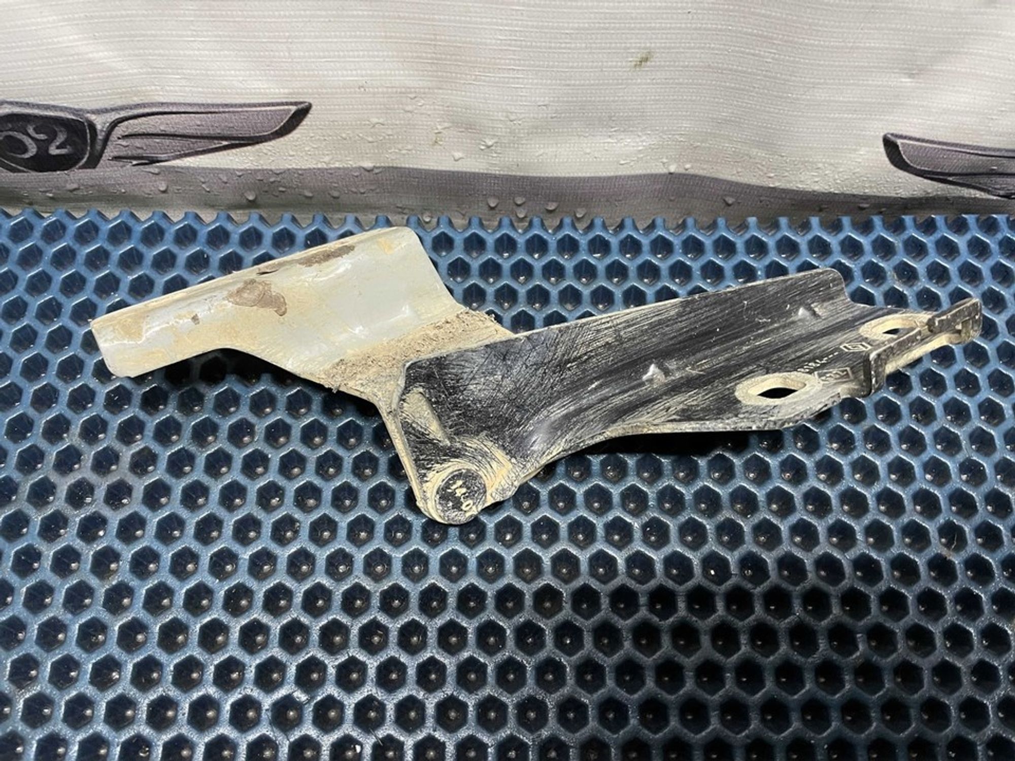 468184 Петля капота правая R Renault Megane II, 500 рублей, Нижний Новгород