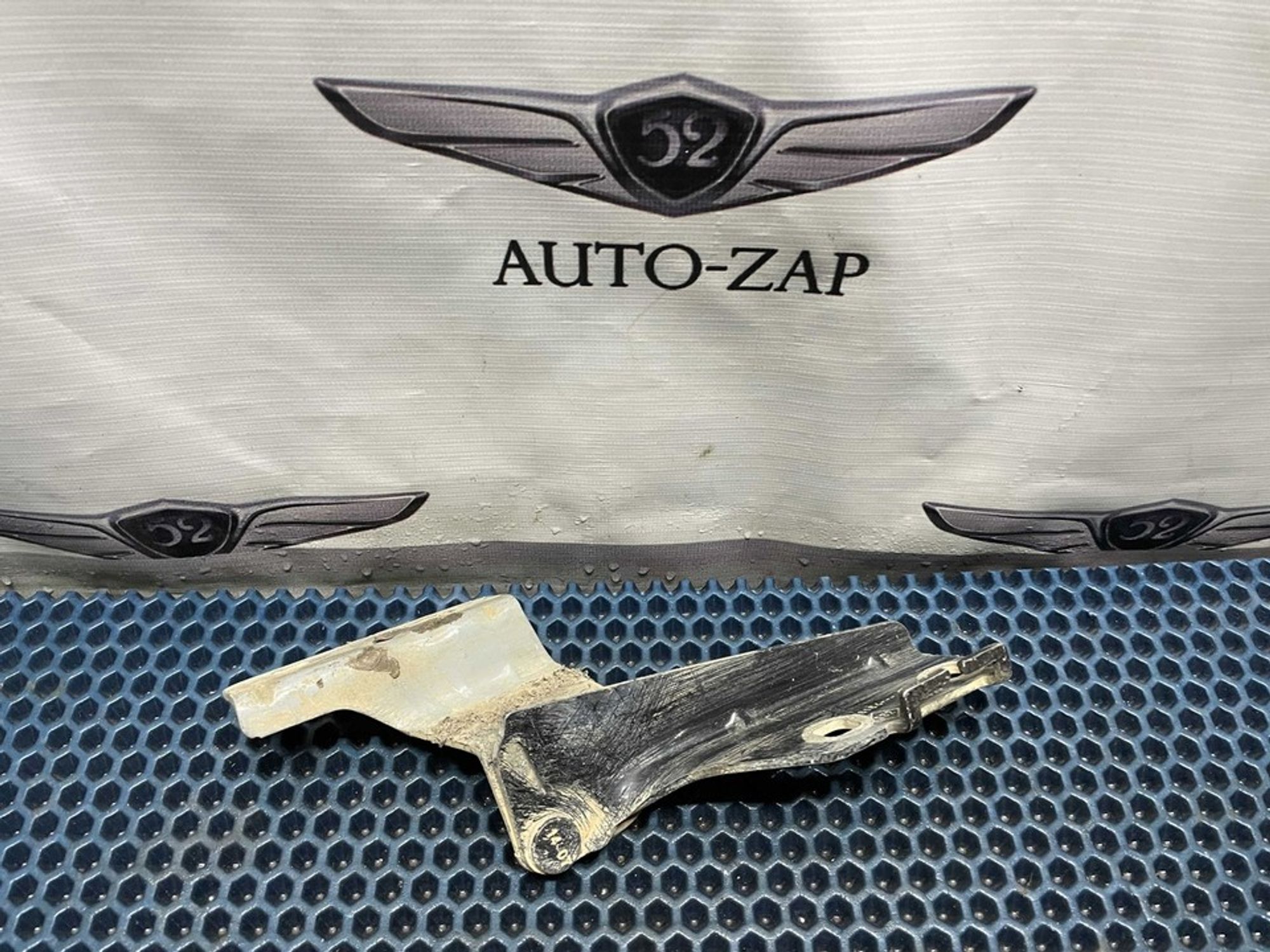 468184 Петля капота правая R Renault Megane II, 500 рублей, Нижний Новгород