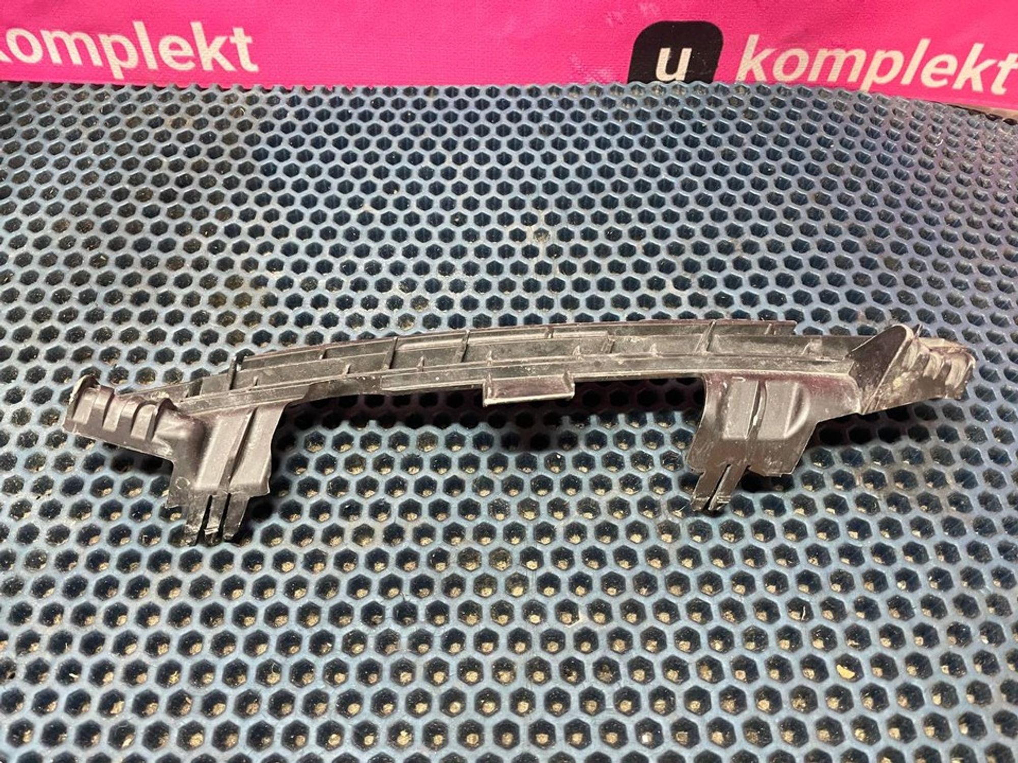 1039022 Кронштейн переднего бампера правый R BMW 6 G32, 2300 рублей, Нижний Новгород