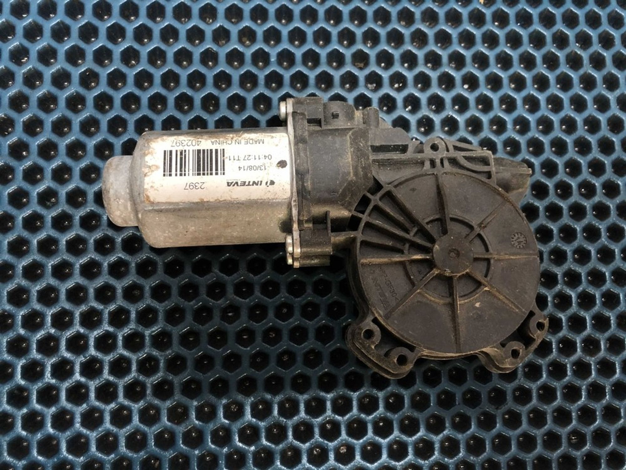 824600U000 Моторчик стеклоподъемника задний правый R Hyundai Solaris I, 700 рублей, Нижний Новгород