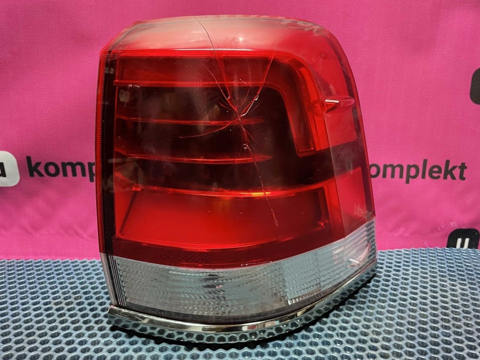 8155160B80 Фонарь задний правый наружный R Toyota Land Cruiser 200, 2500 рублей, Нижний Новгород