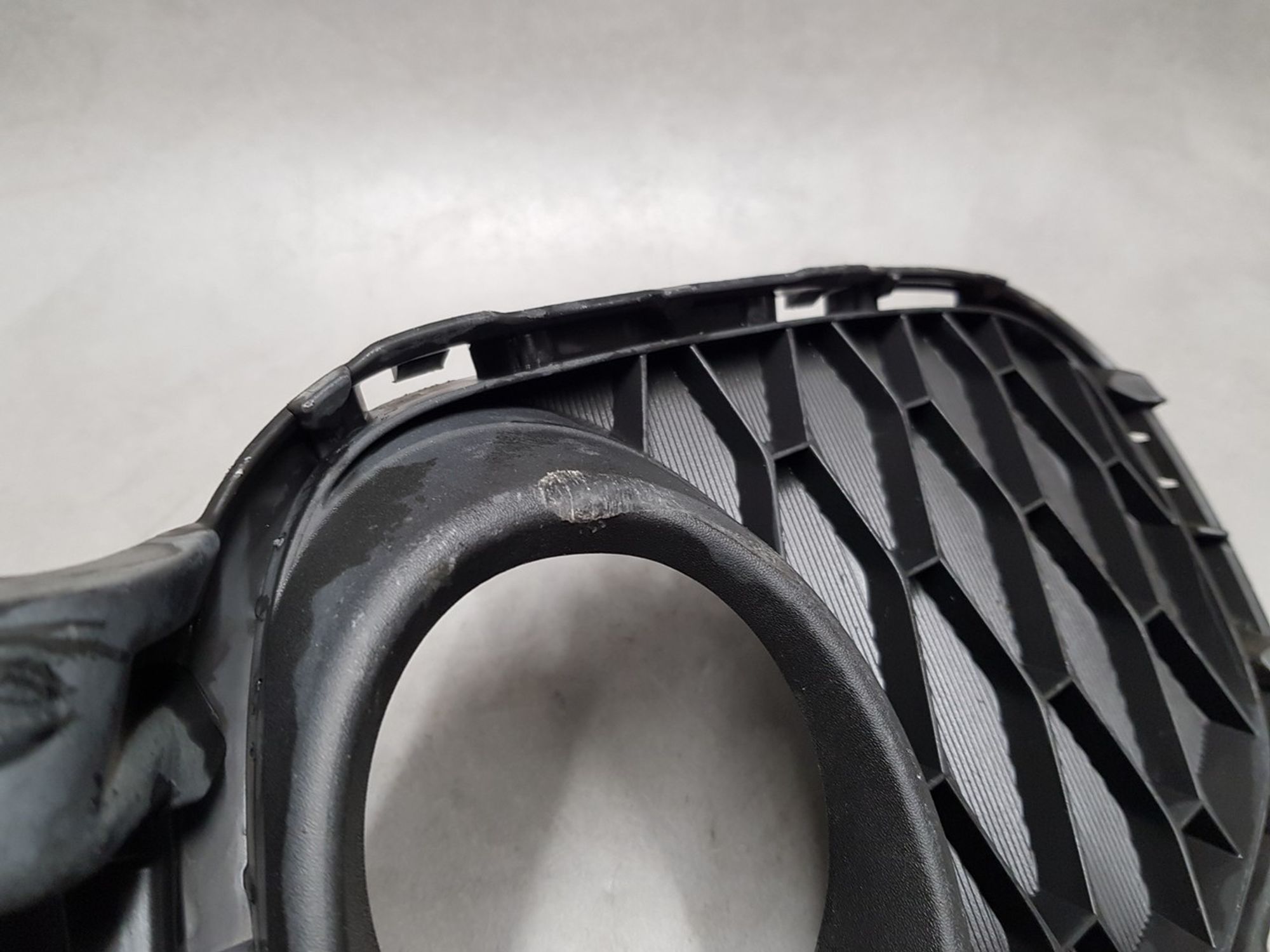 BDL850C12 Облицовка противотуманной фары правой R Mazda 3 III, 1000 рублей, Нижний Новгород