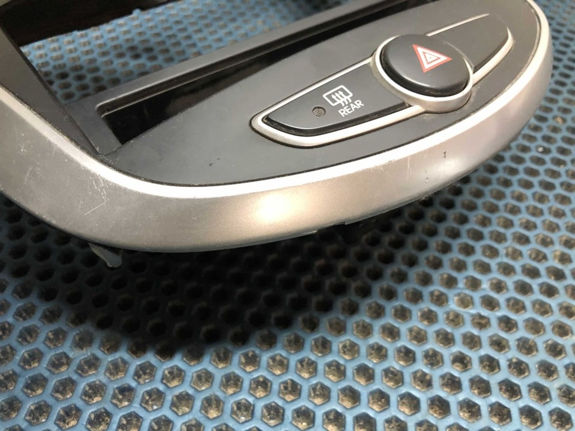 847414L000 Панель центральной консоли Hyundai Solaris I, 900 рублей, Нижний Новгород