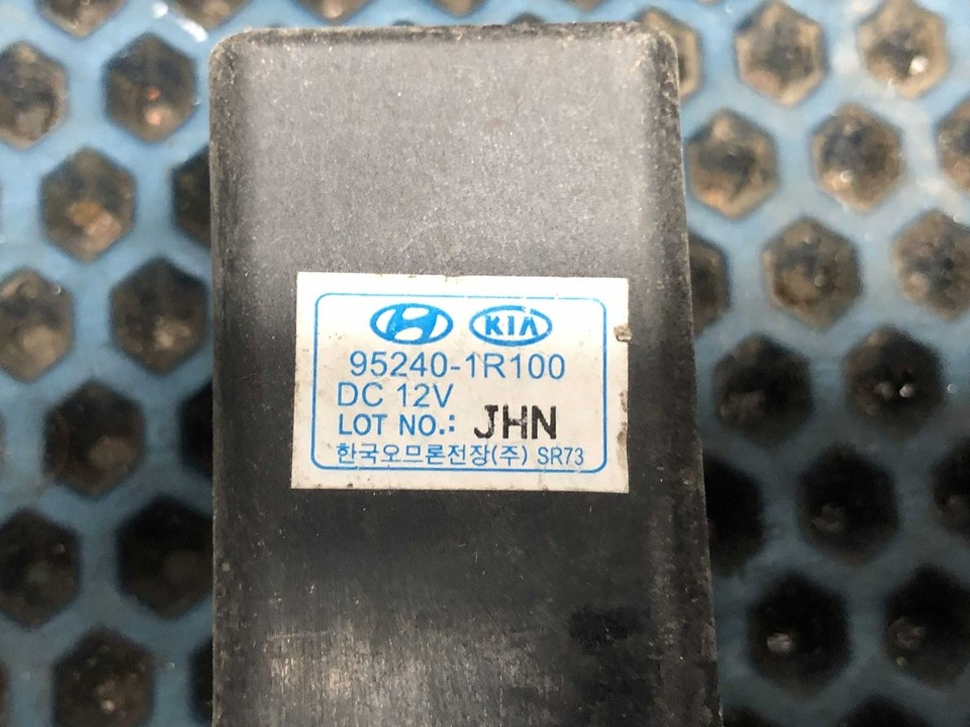 952401R100 Реле стоп-сигнала Hyundai Solaris I, 500 рублей, Нижний Новгород