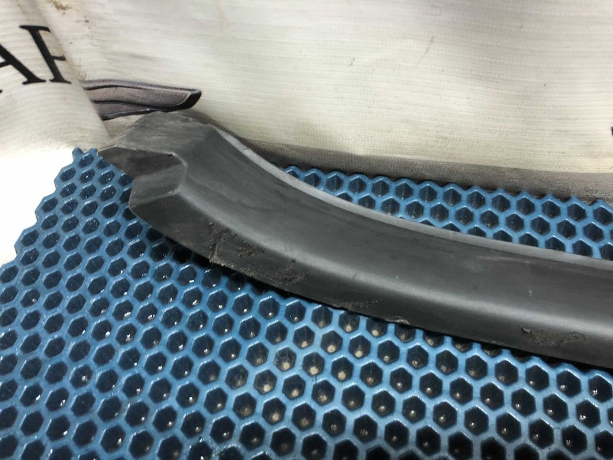 5M0854327D Накладка лобового стекла Volkswagen Golf Plus I, 700 рублей, Нижний Новгород