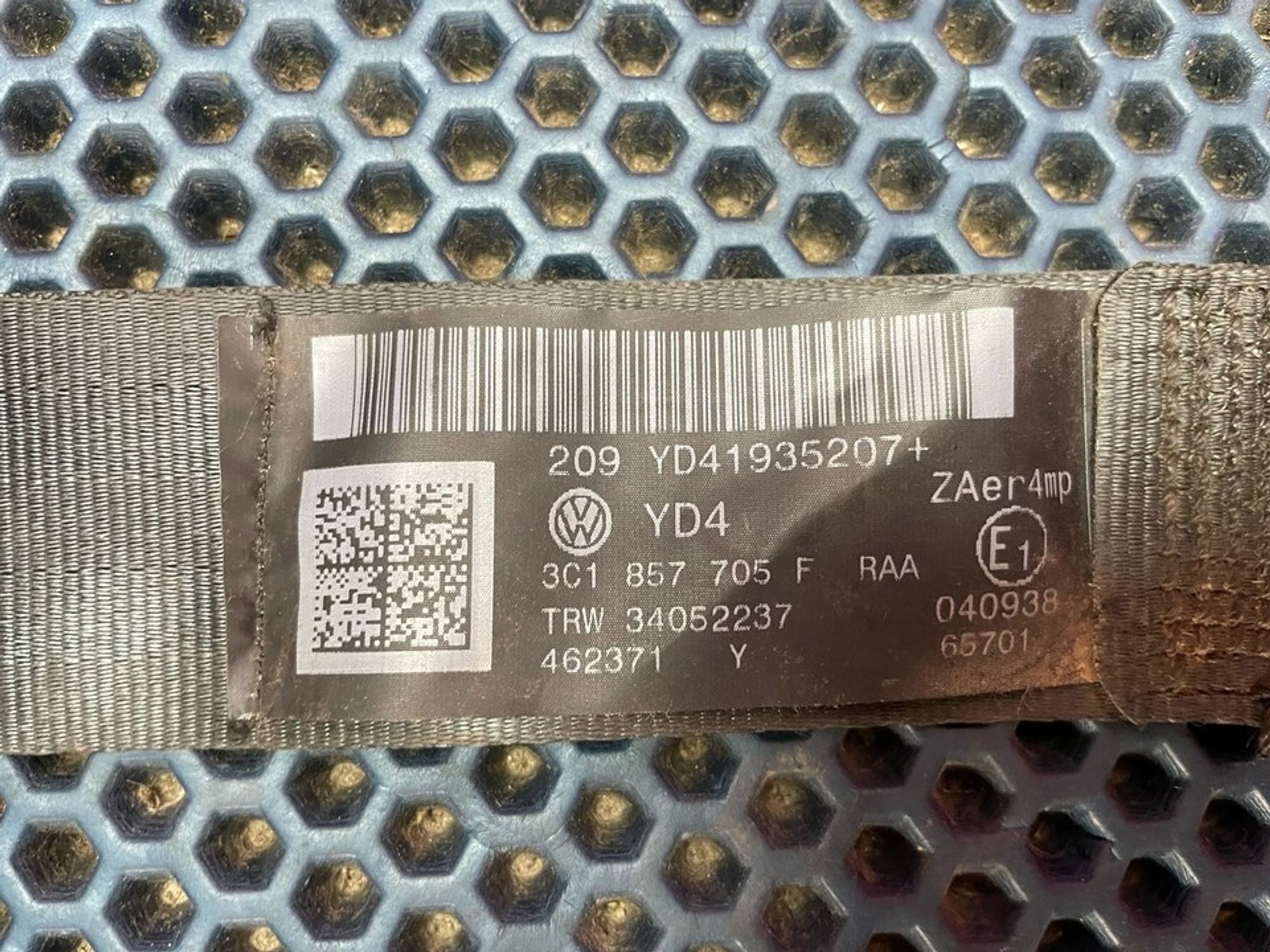 3C1857705 Ремень безопасности передний левый L Volkswagen Passat B6, 2500 рублей, Нижний Новгород