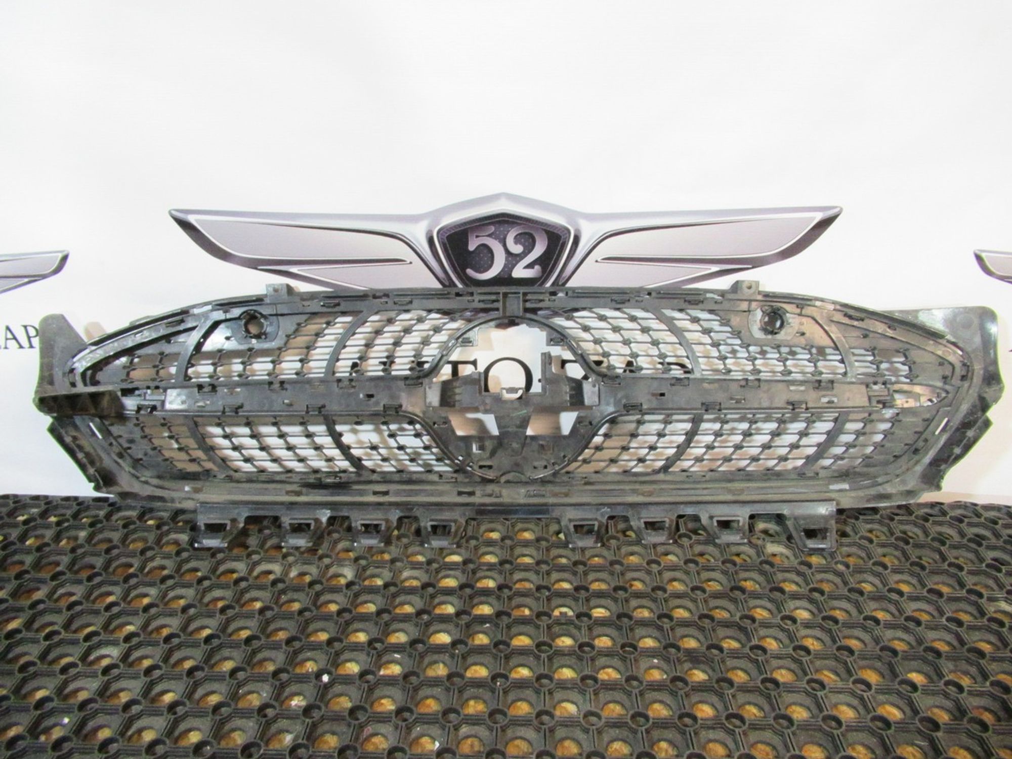 A1188800802 Облицовка решетки радиатора Mercedes-Benz CLA-class C117/X117, 3900 рублей, Нижний Новгород