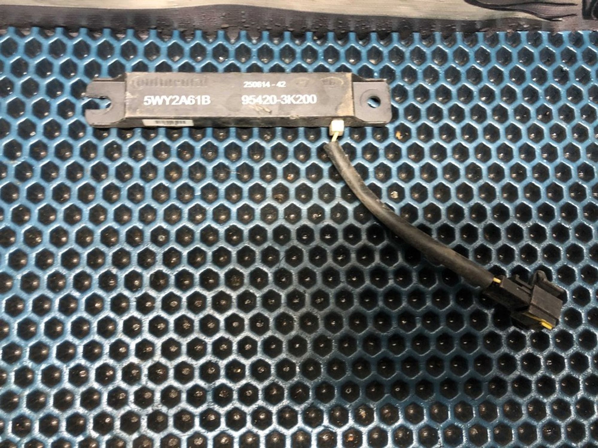 954203K200 Антенна иммобилайзера, 600 рублей, Нижний Новгород