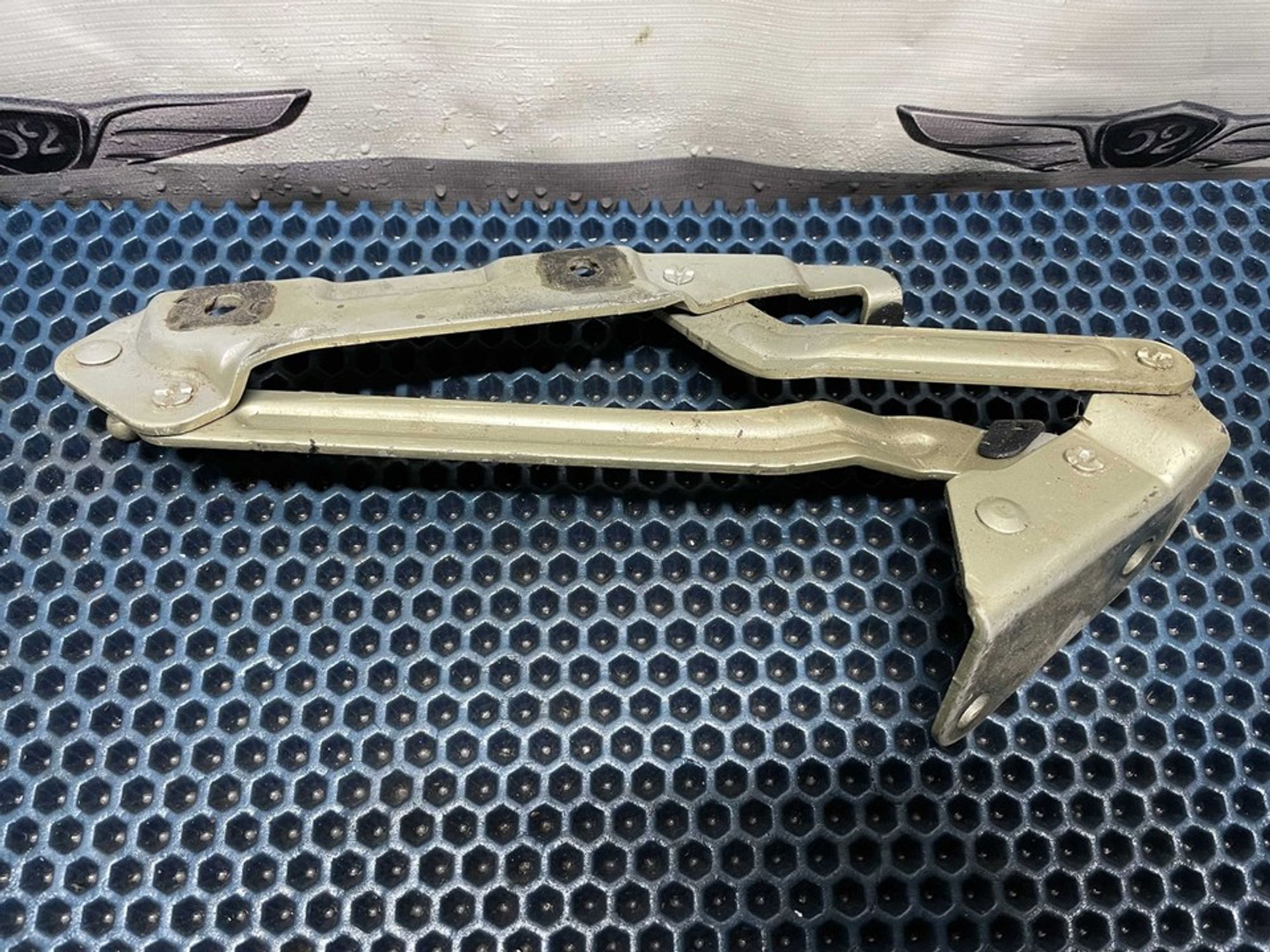 1S71F42701 Петля крышки багажника левая L Ford Mondeo III, 900 рублей, Нижний Новгород