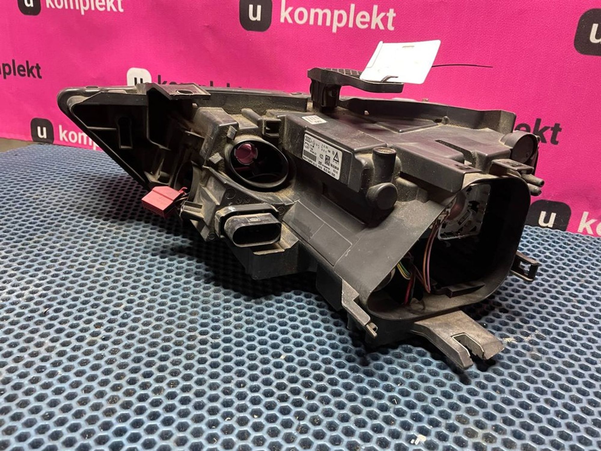 8U0941006 Фара правая R Audi Q3 8U, 7500 рублей, Нижний Новгород