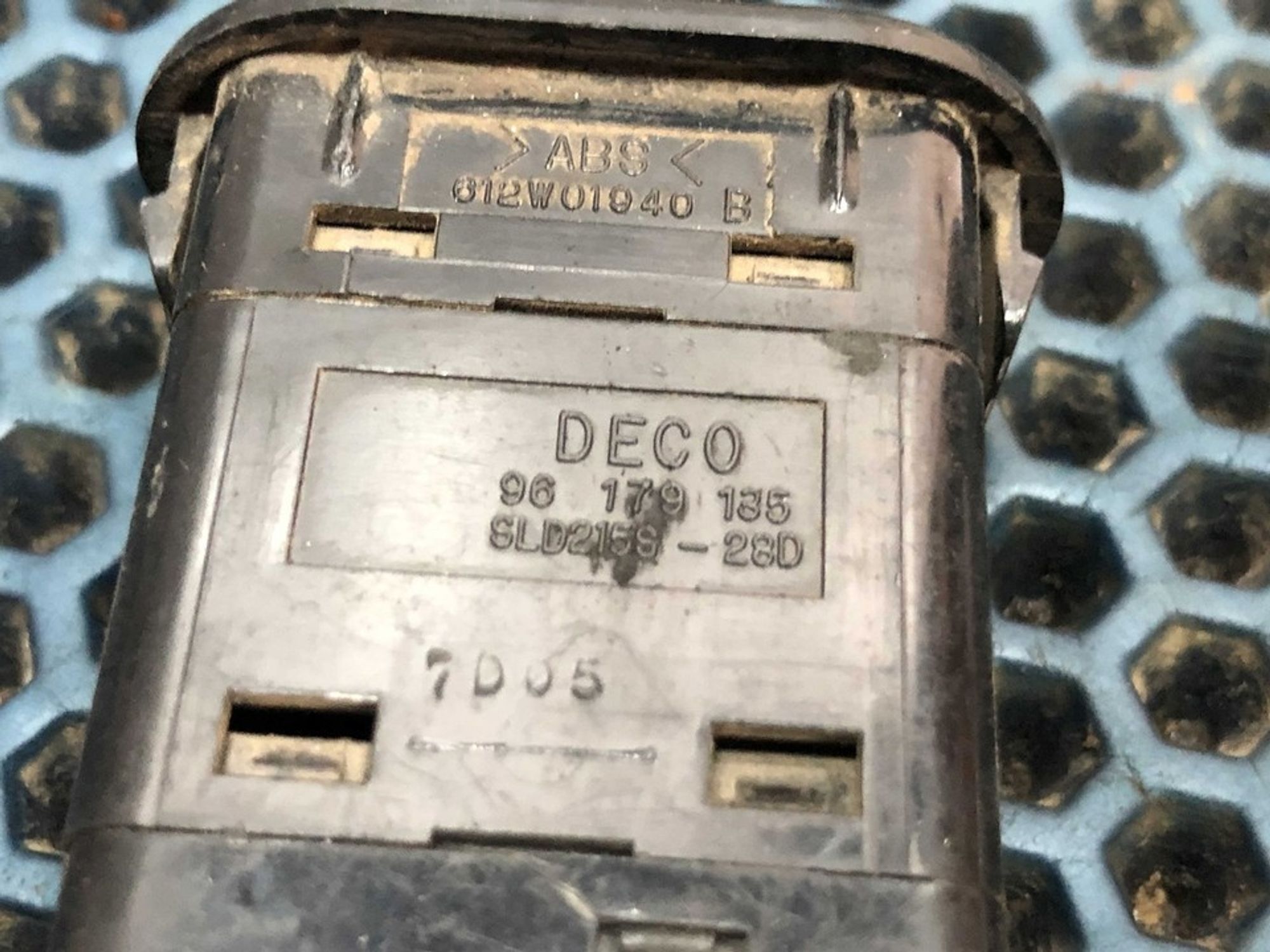 96179135 Кнопка стеклоподъемника Daewoo Nexia I, 300 рублей, Нижний Новгород