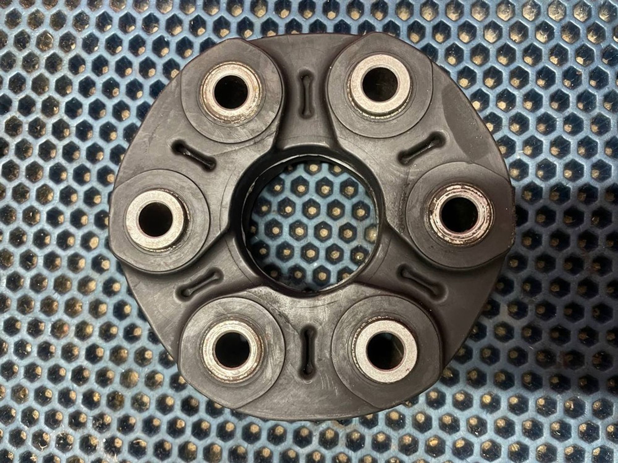 26117610061 Муфта карданного вала передняя BMW 1 E81/E82/E87/E88, 3700 рублей, Нижний Новгород