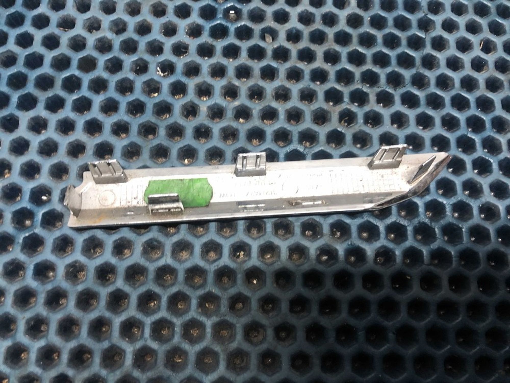 31214627 Часть эмблемы Volvo Неопознанная модель, 400 рублей, Нижний Новгород