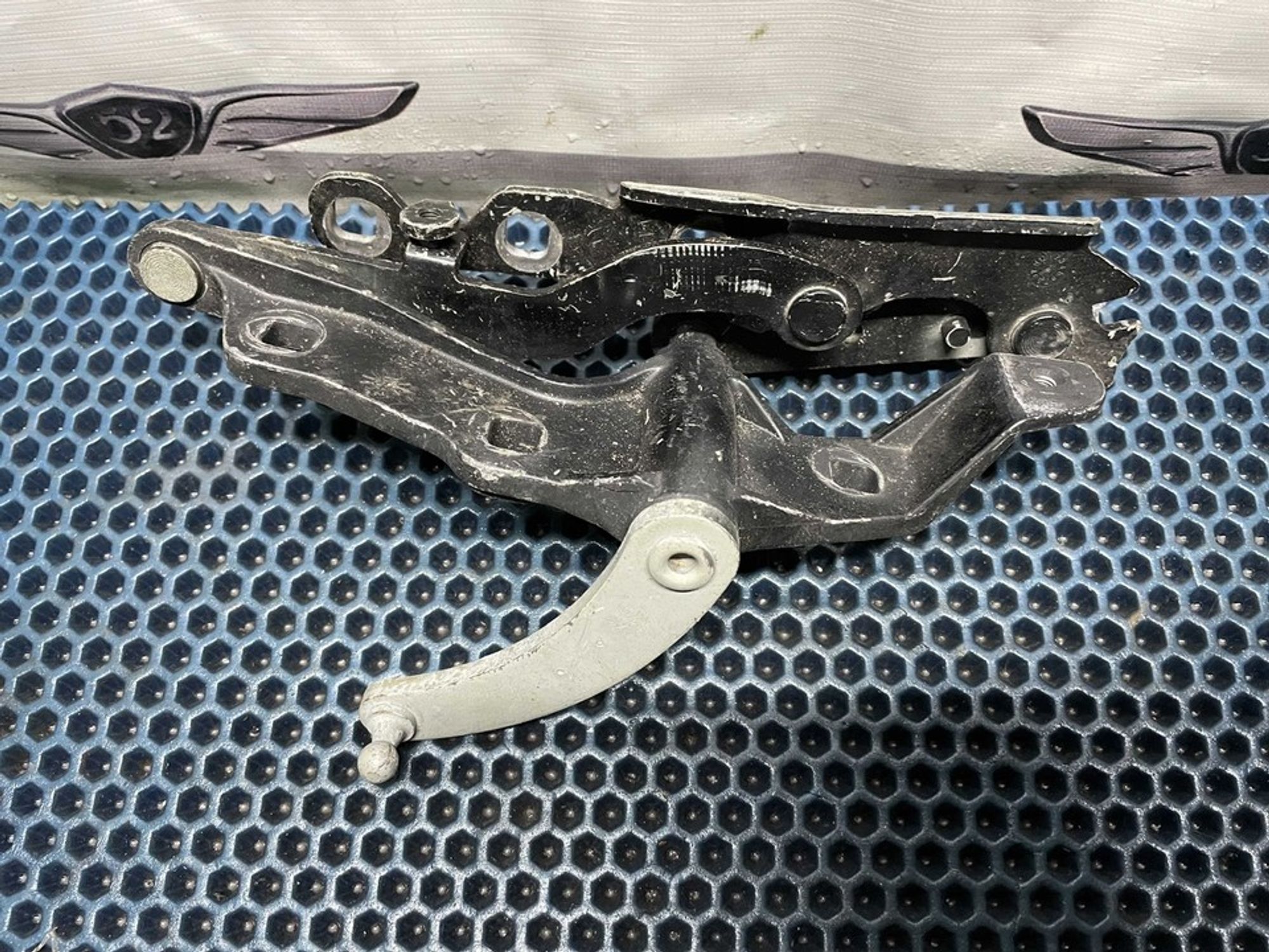 A2218800328 Петля капота левая L Mercedes-Benz S-class W221, 1600 рублей, Нижний Новгород