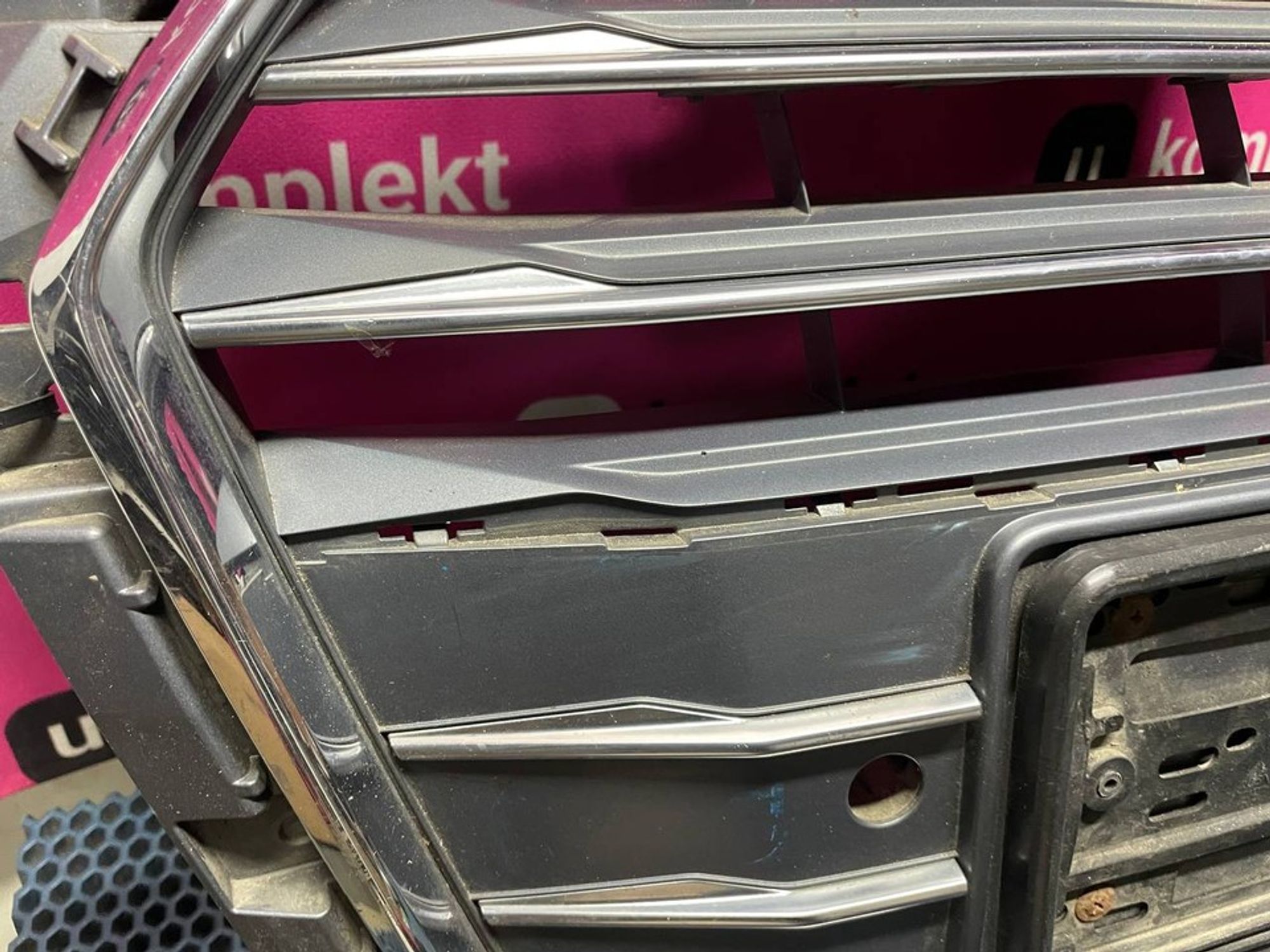 8W0853651A Решетка радиатора Audi A4 B9, 2700 рублей, Нижний Новгород