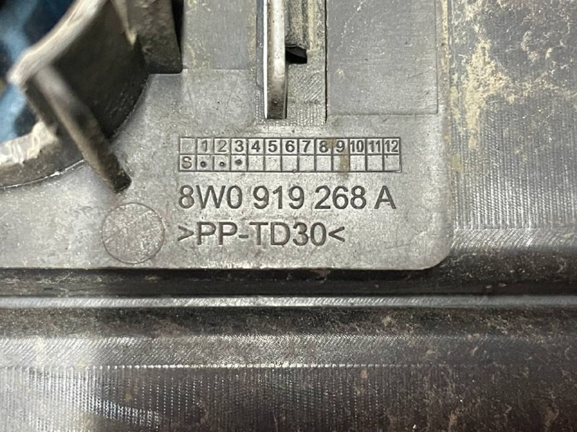 8W0853651A Решетка радиатора Audi A4 B9, 2700 рублей, Нижний Новгород