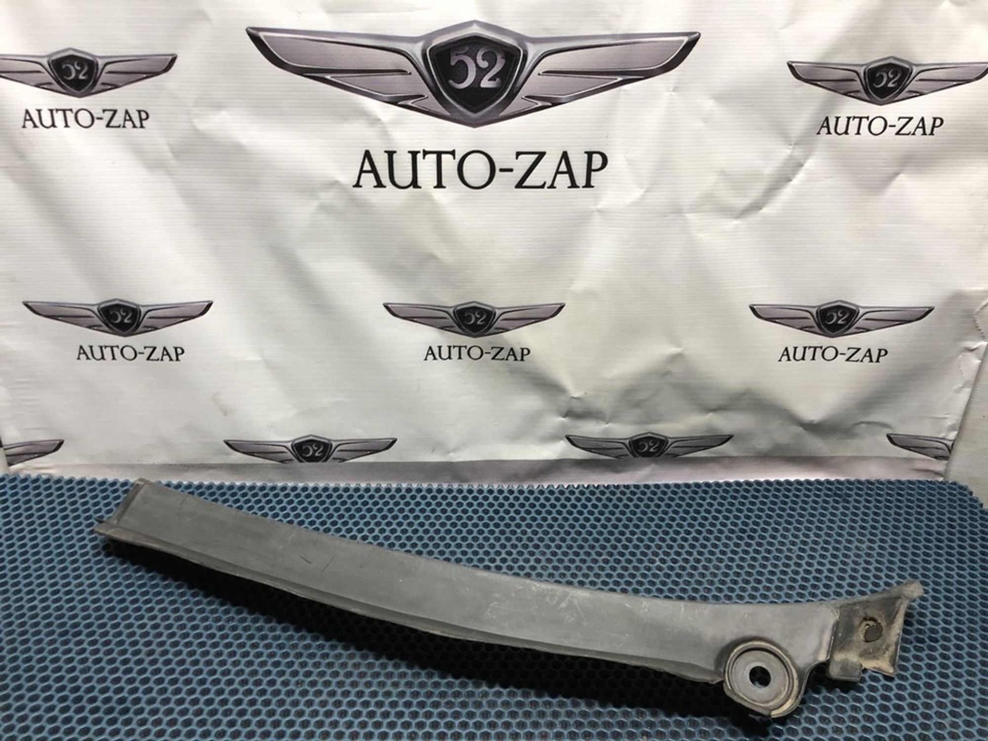 357853829 Решетка стеклоочистителя (планка под лобовое стекло) Volkswagen Passat B3, 1000 рублей, Нижний Новгород