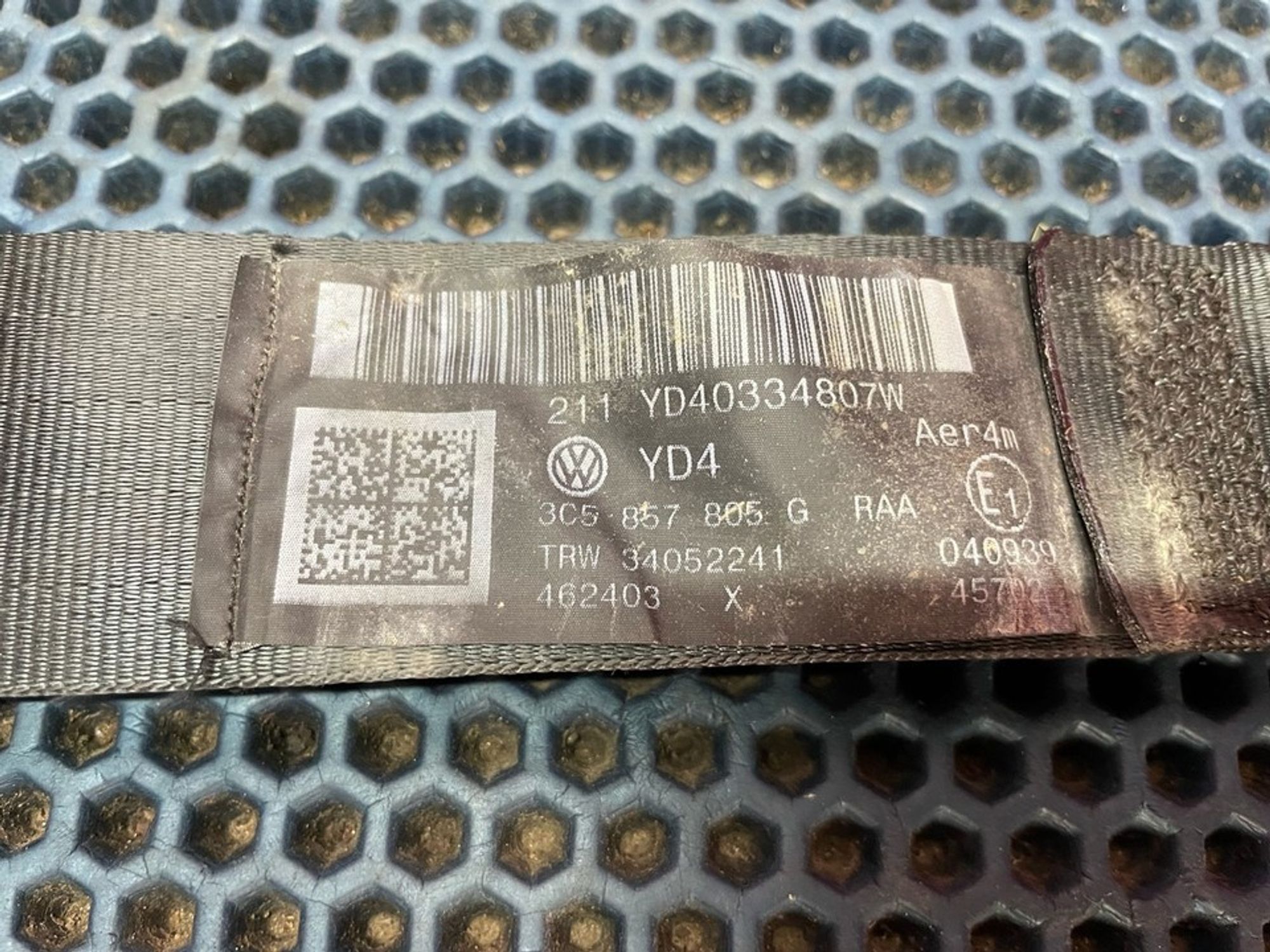 3C5857805 Ремень безопасности задний левый L Volkswagen Passat B6, 700 рублей, Нижний Новгород