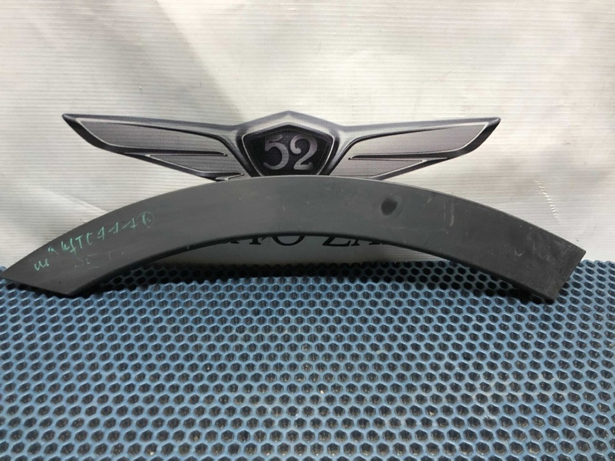 FK7216A332 Расширитель двери задний правый R Land Rover Discovery V, 1200 рублей, Нижний Новгород