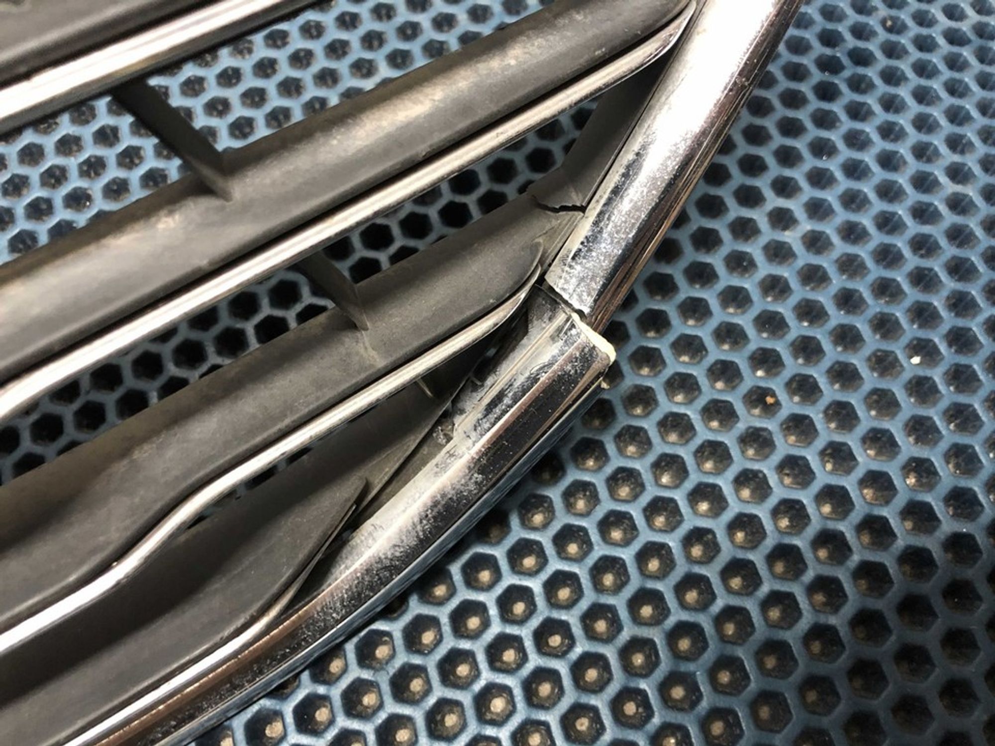 C1BB17B968 Решетка радиатора Ford Fiesta VI, 800 рублей, Нижний Новгород