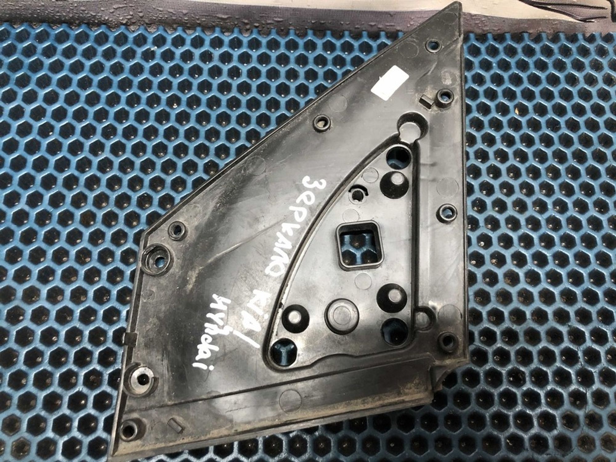 876104L030 Прокладка зеркала и стойки левая L Hyundai Solaris I, 200 рублей, Нижний Новгород