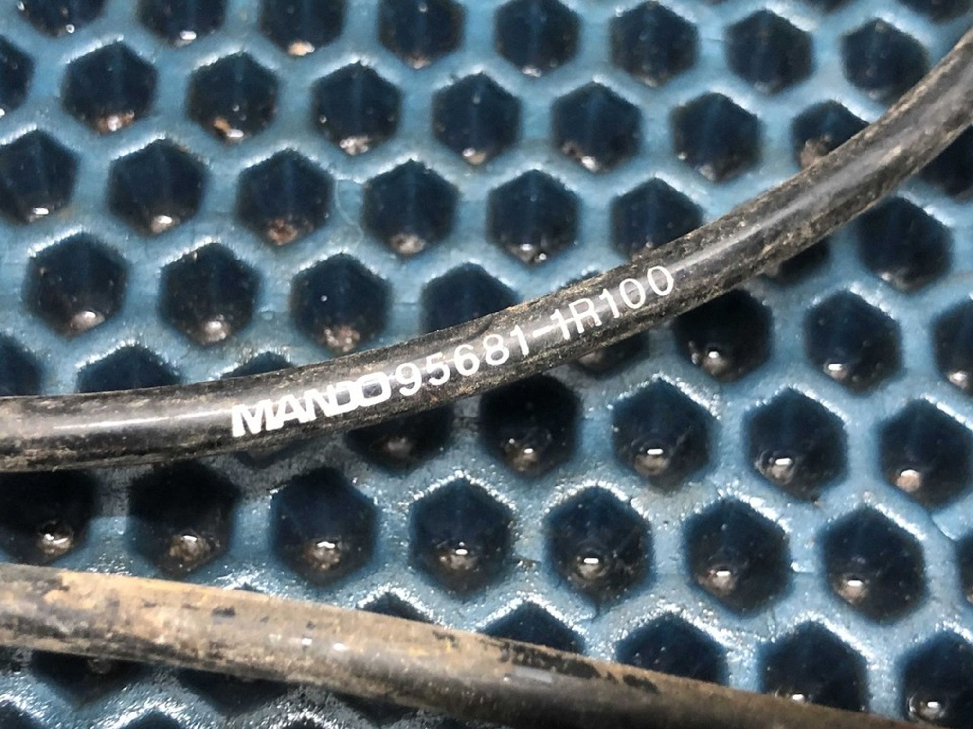 956811R100 Датчик ABS задний правый R Hyundai Solaris I, 800 рублей, Нижний Новгород