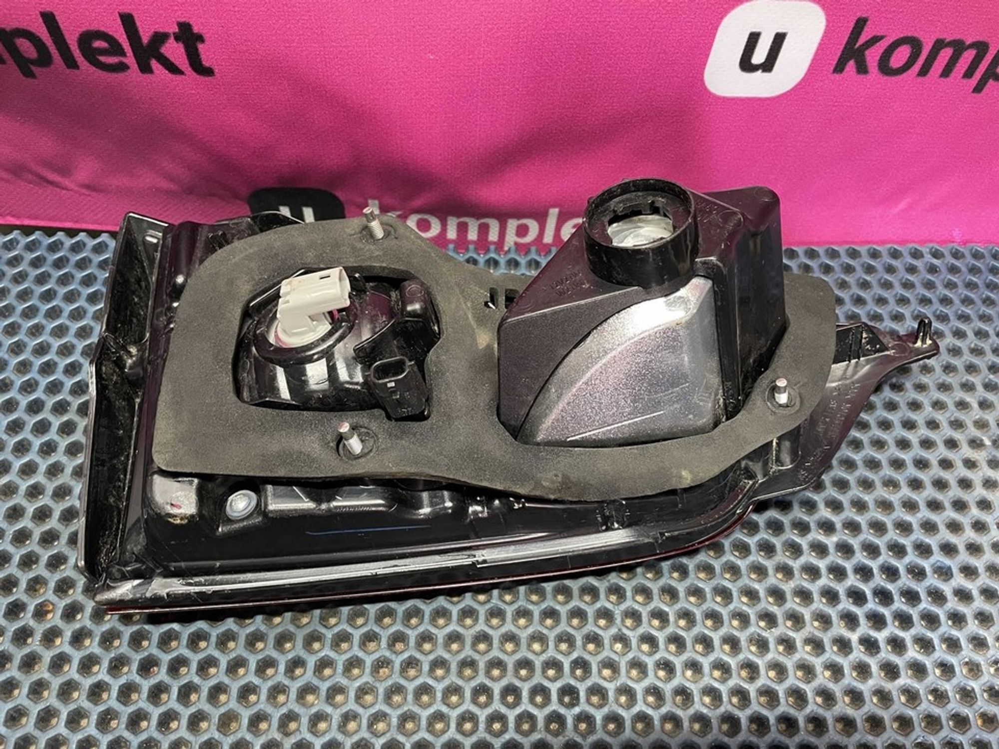 26550HV55A Фонарь внутренний задний правый R Nissan Qashqai J11, 2900 рублей, Нижний Новгород