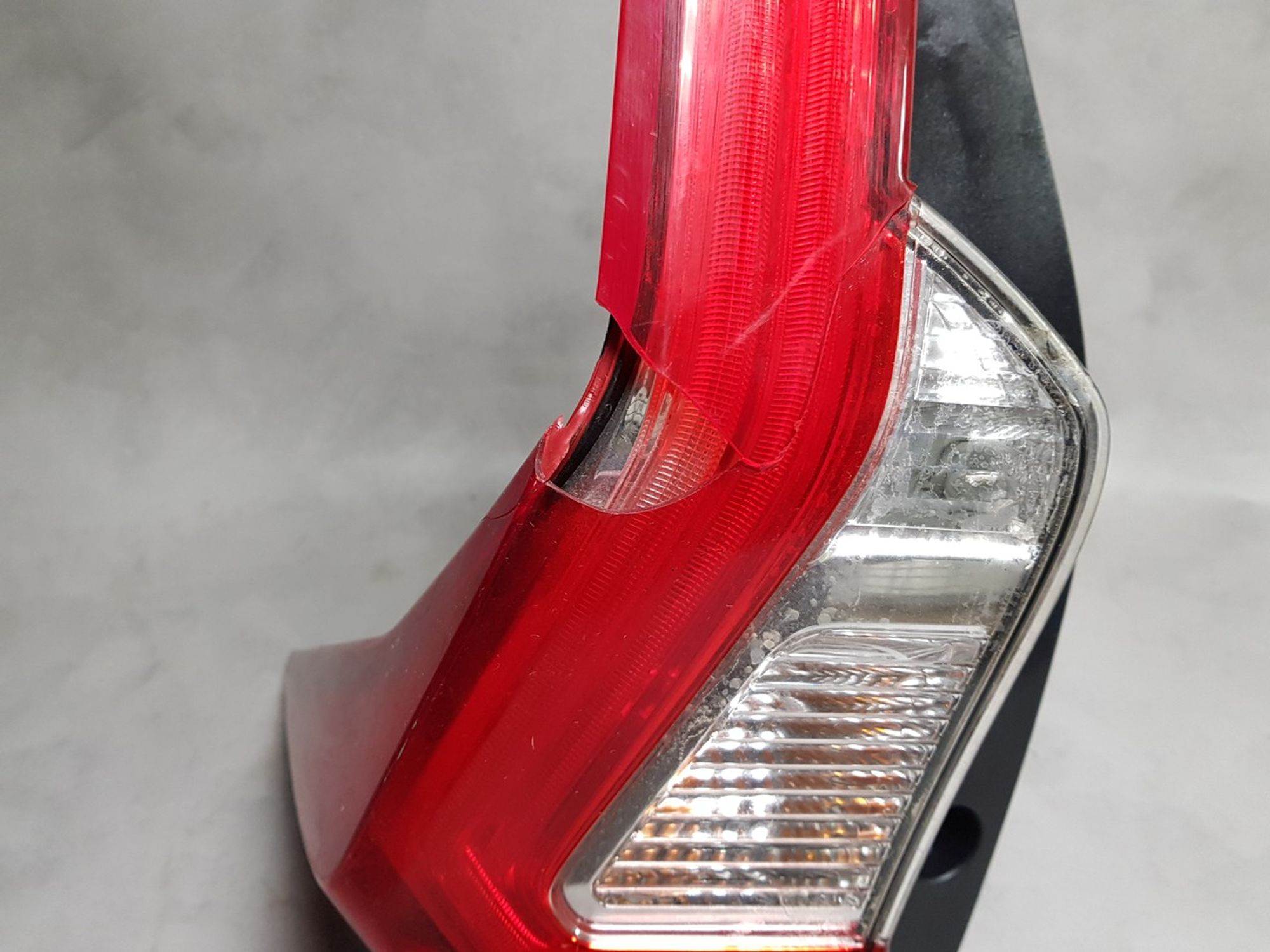 8330A990 Фонарь задний правый R Mitsubishi Montero Sport II, 1900 рублей, Нижний Новгород