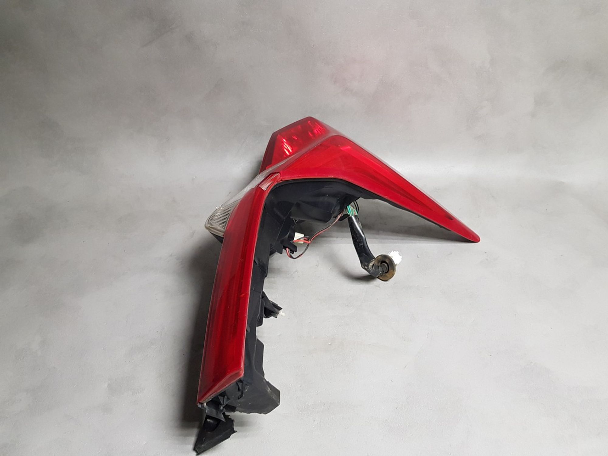 8330A990 Фонарь задний правый R Mitsubishi Montero Sport II, 1900 рублей, Нижний Новгород