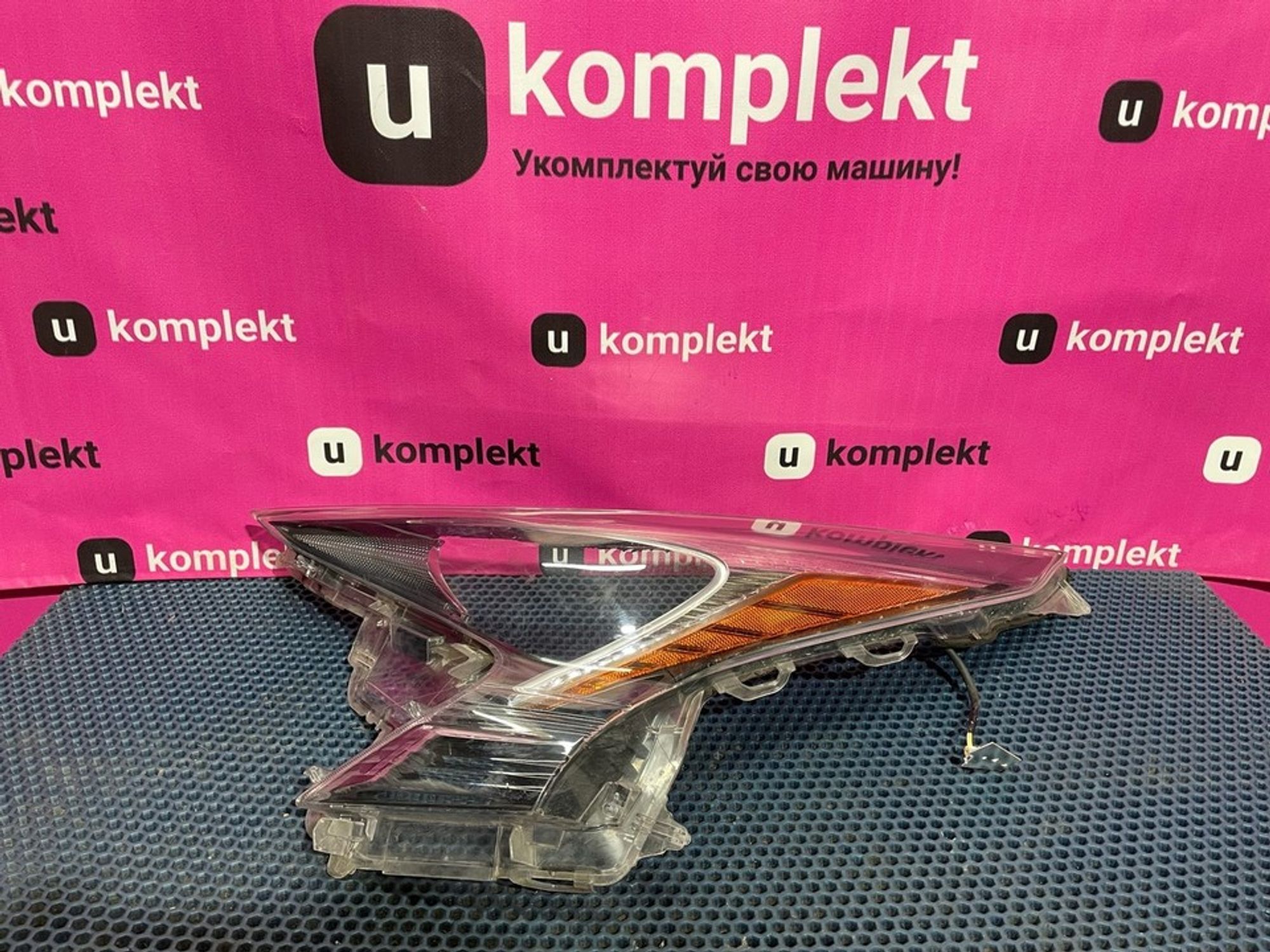 8117147691 Стекло левой фары Toyota Prius XW50, 8000 рублей, Нижний Новгород