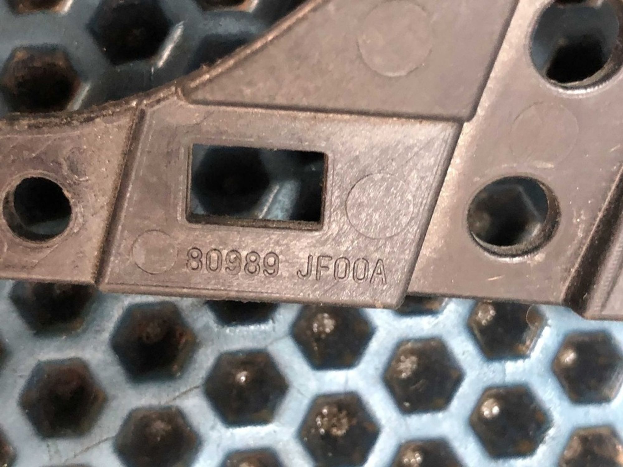 80989JF00A Ручка двери внутренняя левая L Nissan GT-R, 1700 рублей, Нижний Новгород