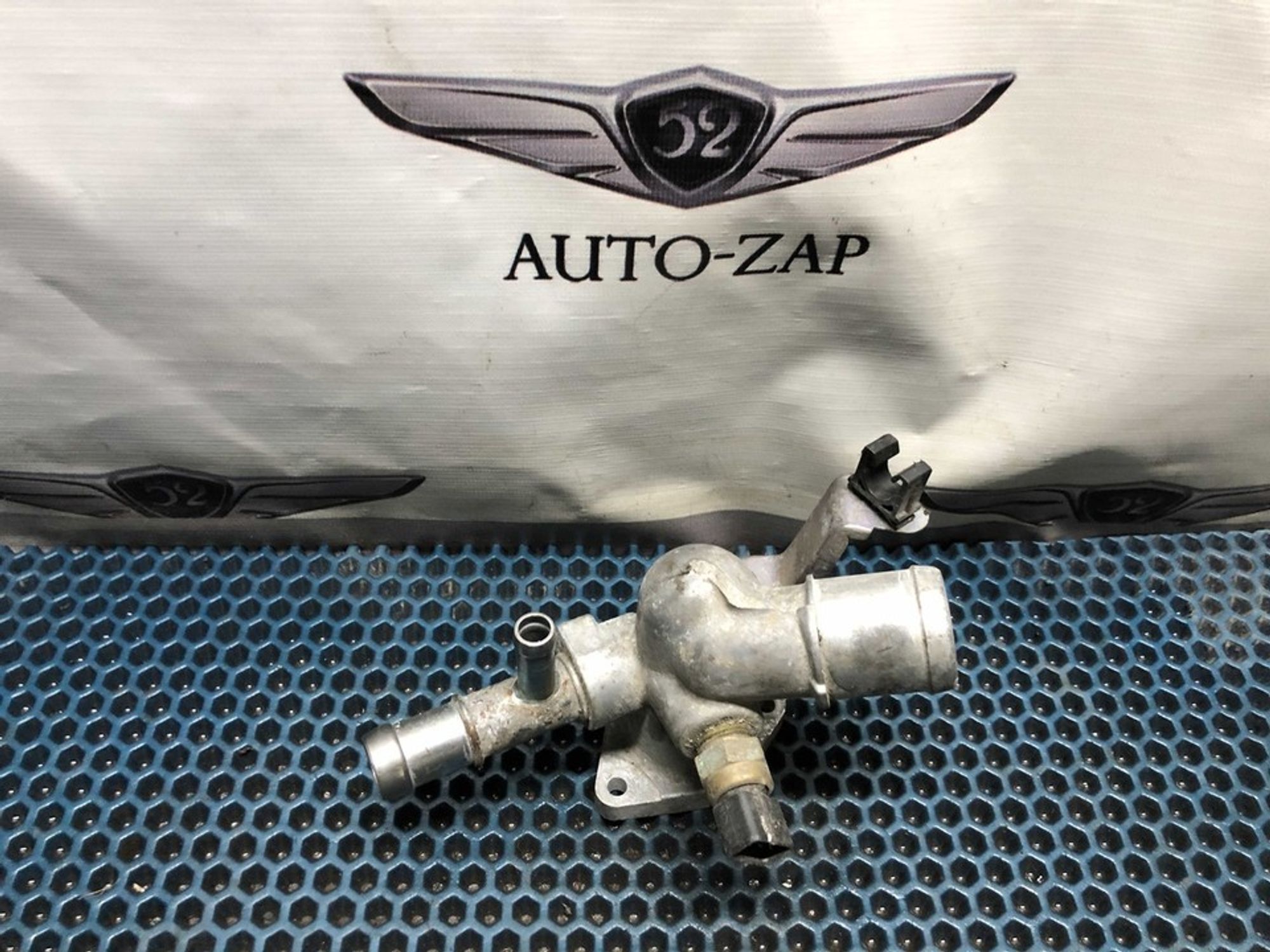 256202B003 Фланец системы охлаждения Hyundai Неопознанная модель, 700 рублей, Нижний Новгород