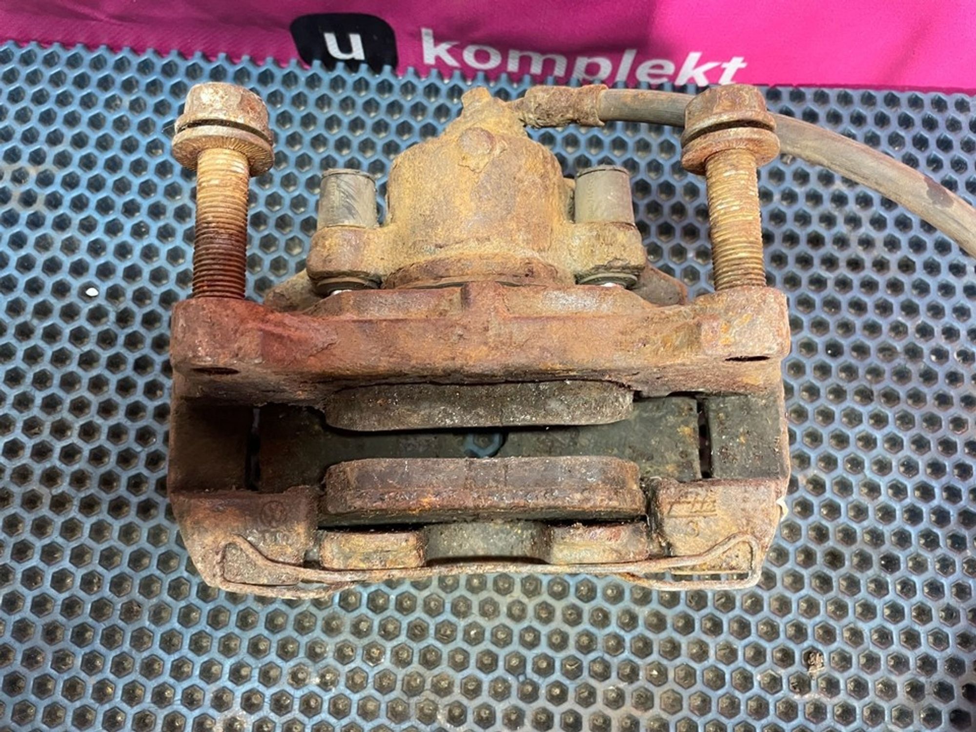 1K0615124 Суппорт передний правый R Audi A1 8X, 1000 рублей, Нижний Новгород