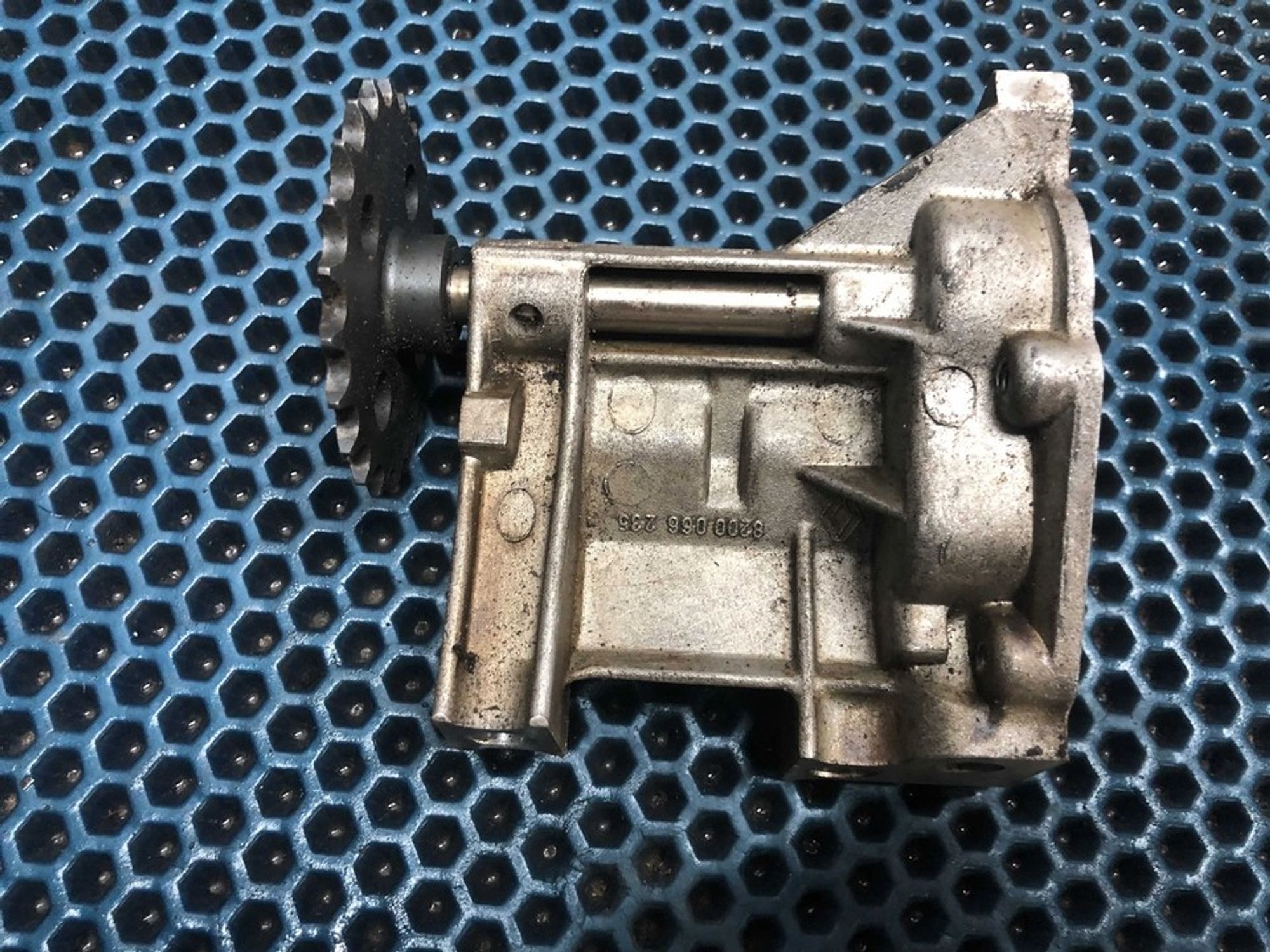 8200066235 Насос масляный Renault Clio II, 1400 рублей, Нижний Новгород