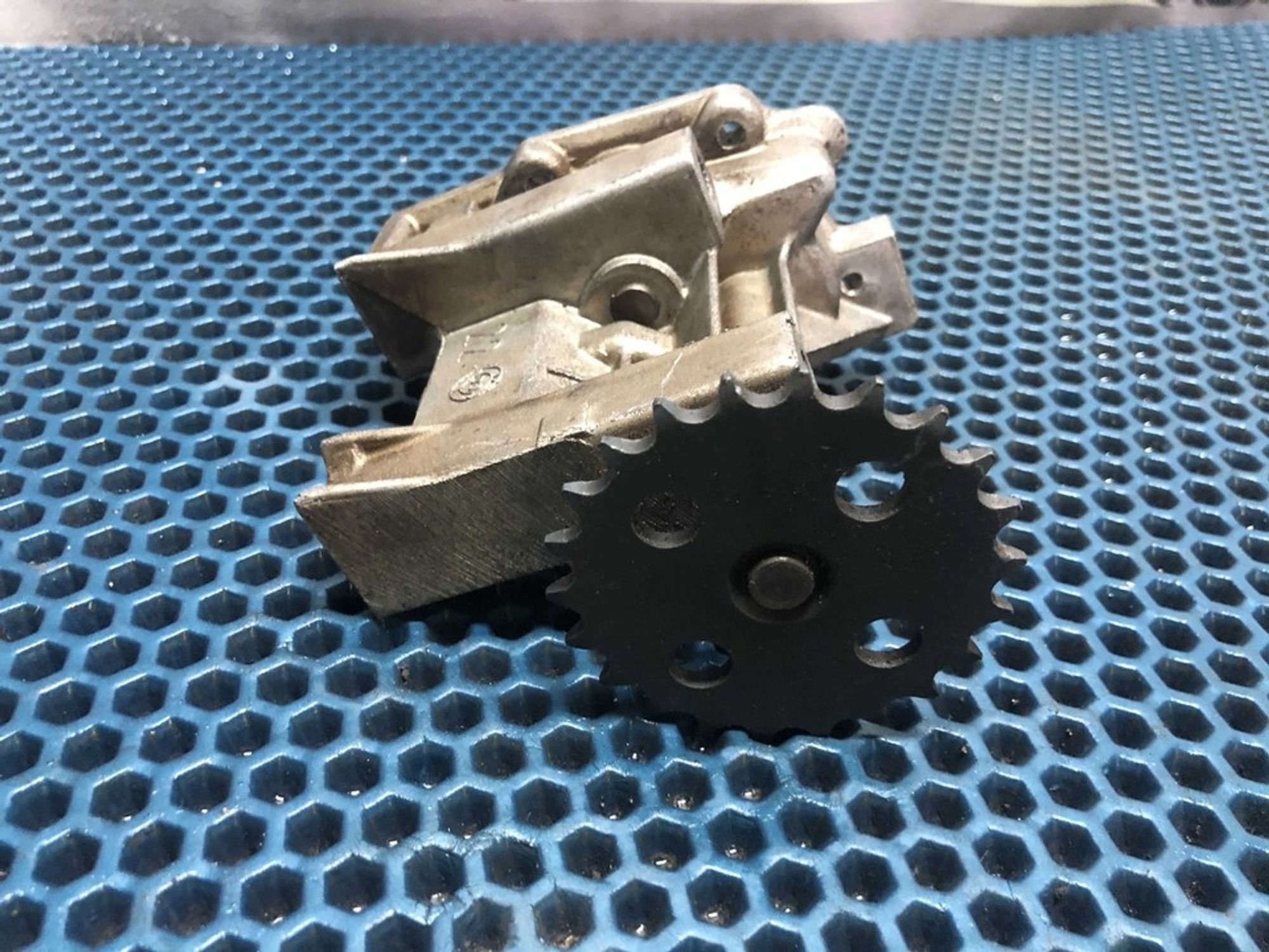 8200066235 Насос масляный Renault Clio II, 1400 рублей, Нижний Новгород