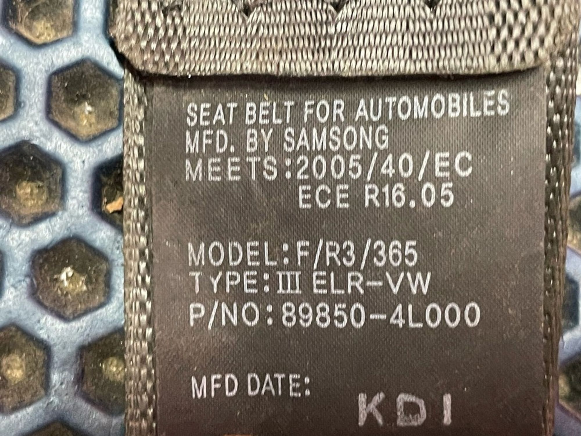 898504L000 Ремень безопасности задний центральный Hyundai Solaris I, 500 рублей, Нижний Новгород