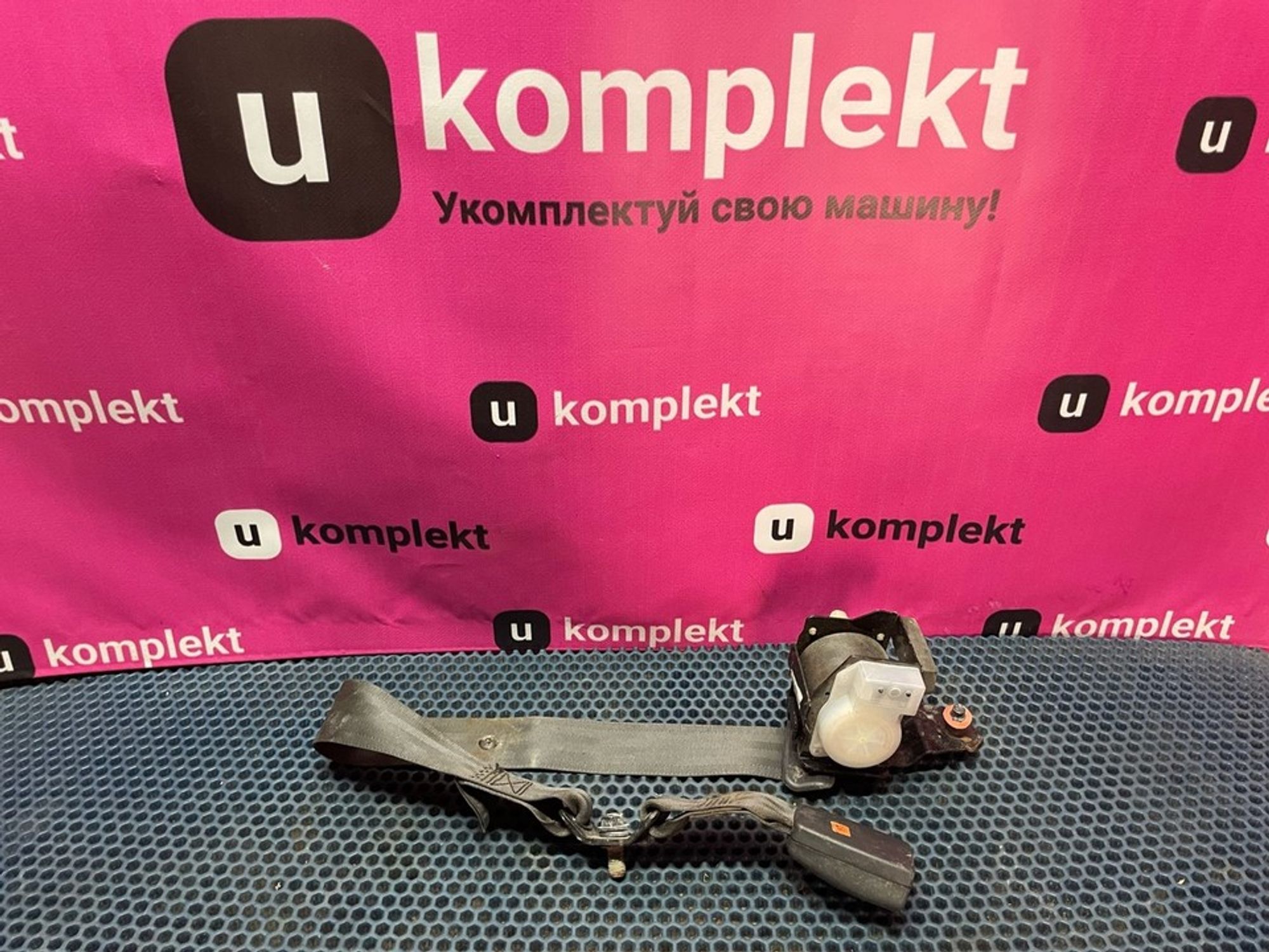 898504L000 Ремень безопасности задний центральный Hyundai Solaris I, 500 рублей, Нижний Новгород