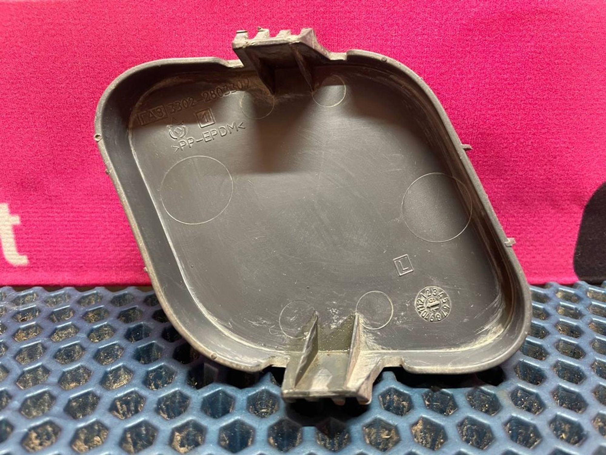 33022803309 Заглушка бампера левая L ГАЗ 3102, 390 рублей, Нижний Новгород