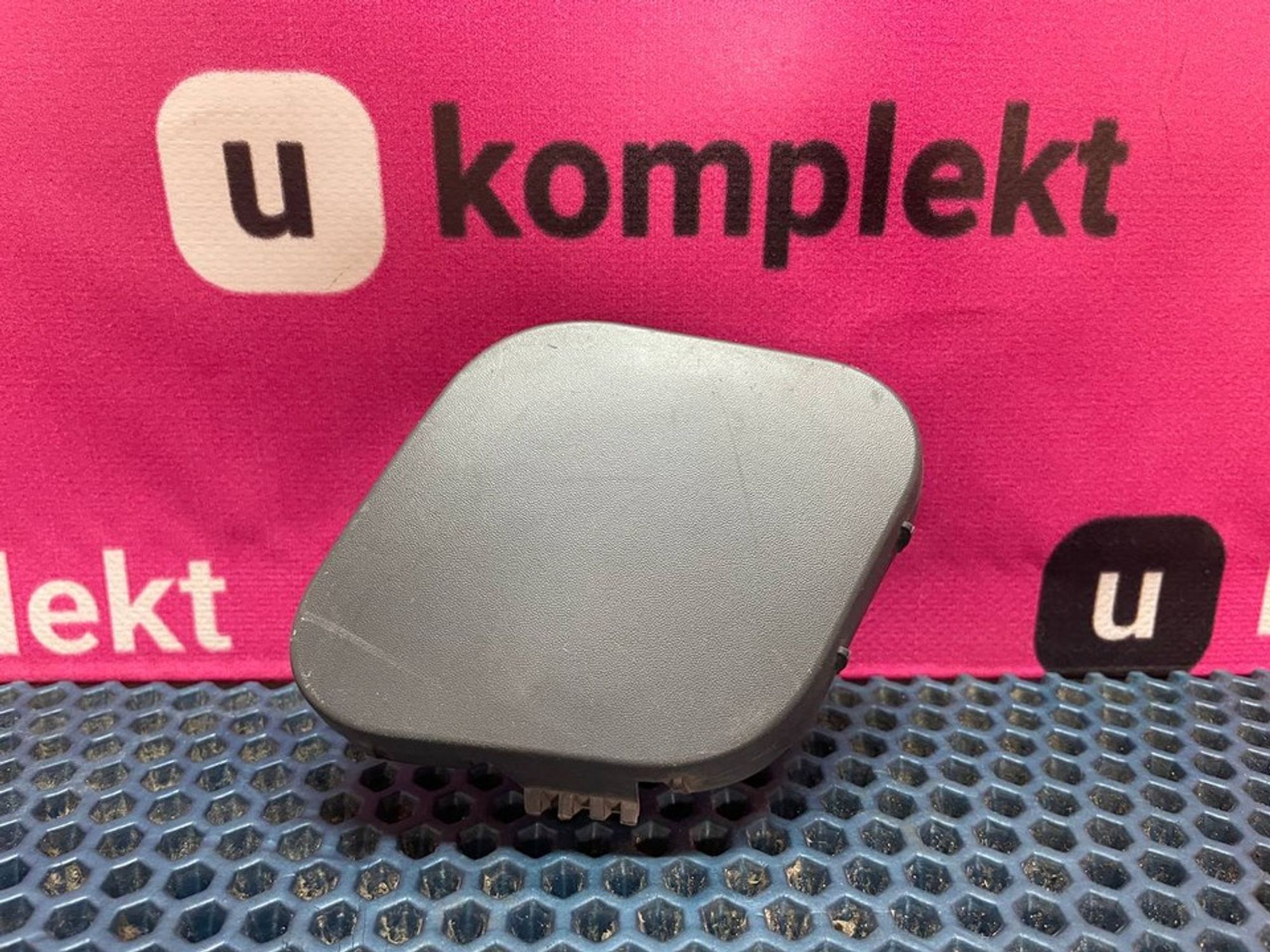 33022803309 Заглушка бампера левая L ГАЗ 3102, 390 рублей, Нижний Новгород