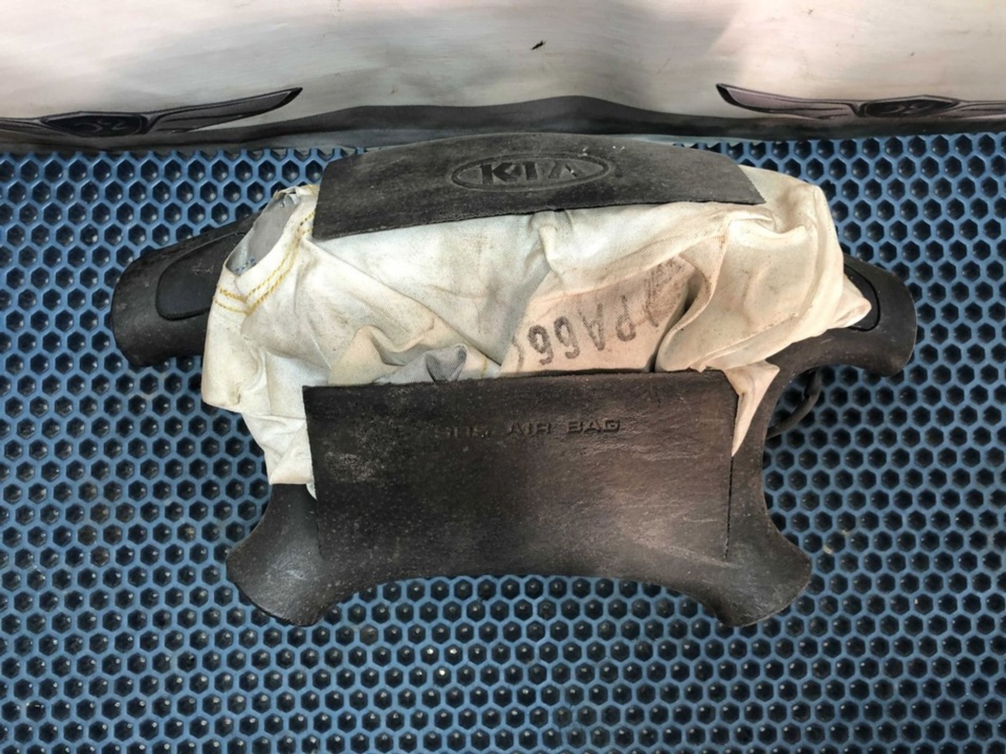 0K2DJ57K50B96 Подушка безопасности водителя Kia Spectra I, 500 рублей, Нижний Новгород