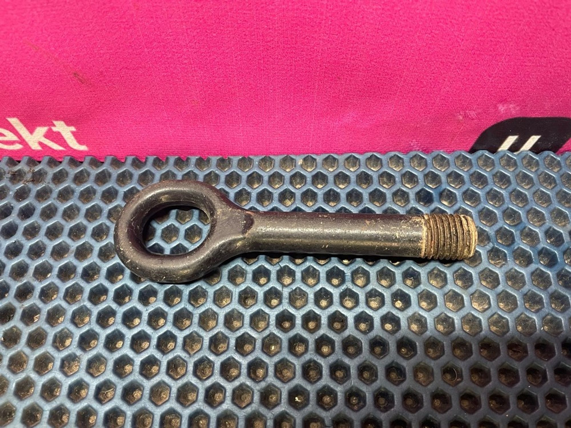 091471C000 Крюк буксировочный Hyundai Неопознанная модель, 800 рублей, Нижний Новгород