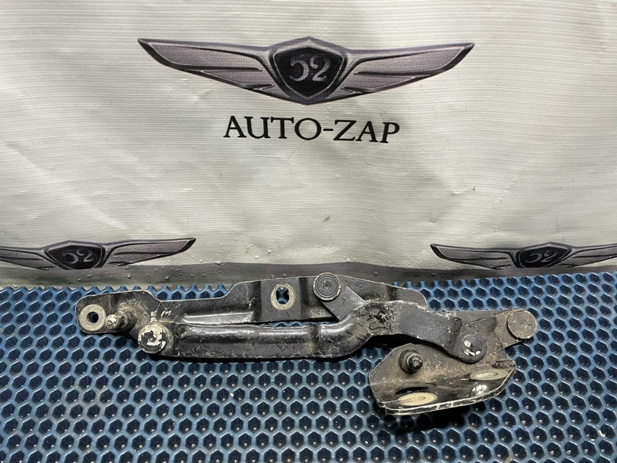 3B5827302A Петля крышки багажника правая R Volkswagen Passat B5, 600 рублей, Нижний Новгород