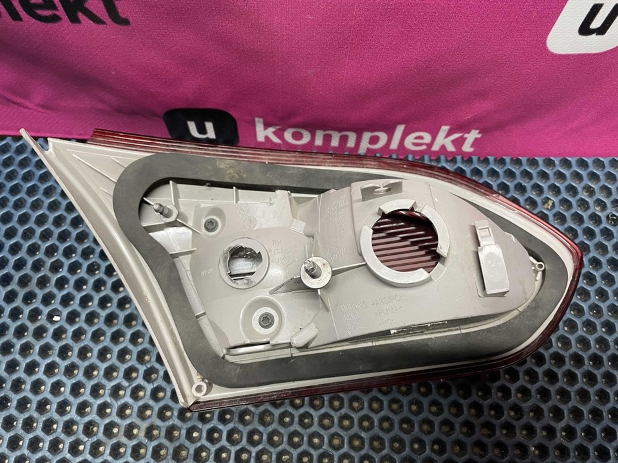 F1EB13A602 Фонарь задний правый внутренний R Ford Focus III, 900 рублей, Нижний Новгород