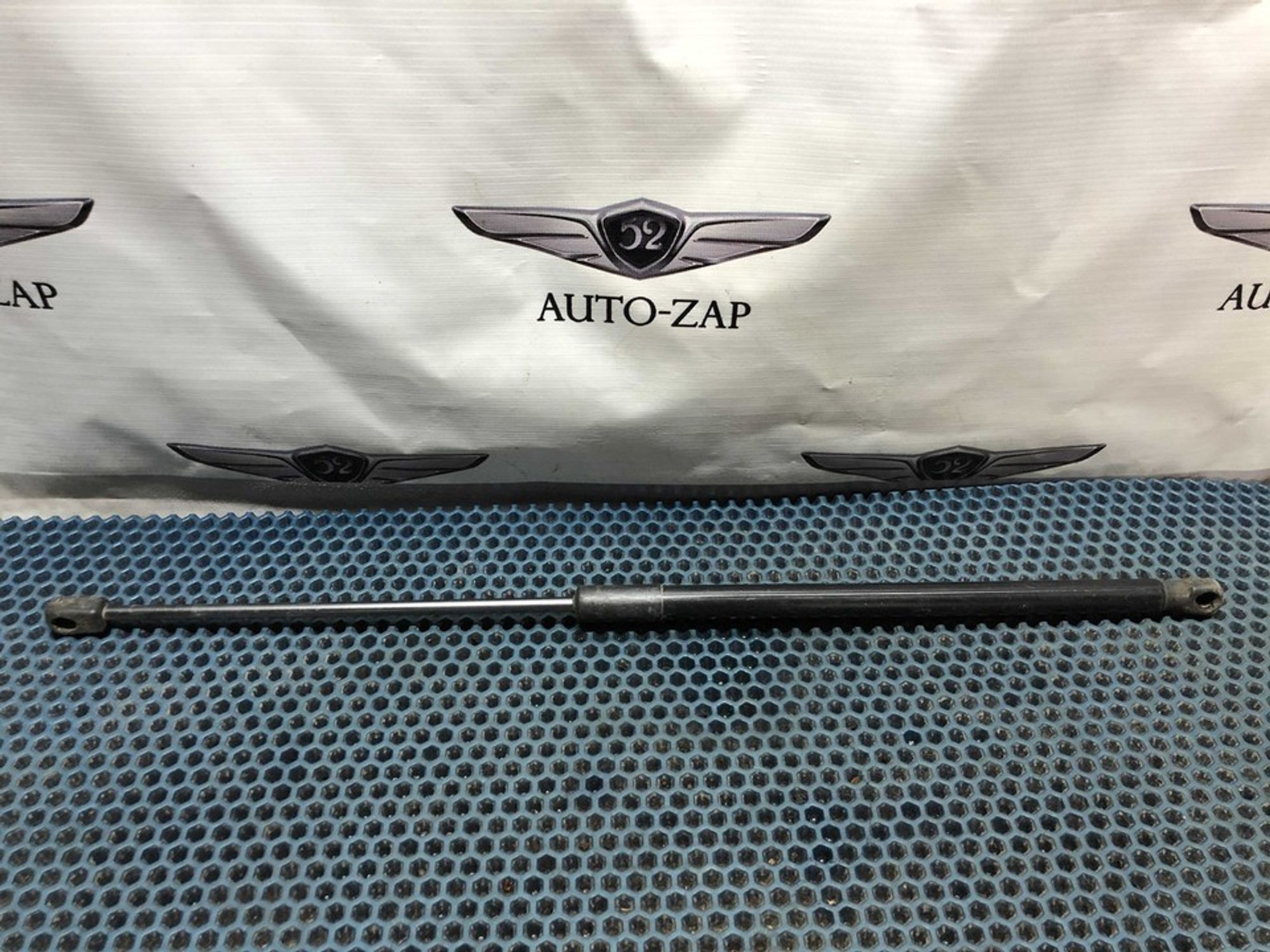 654712943R Амортизатор багажника Nissan Terrano III, 500 рублей, Нижний Новгород